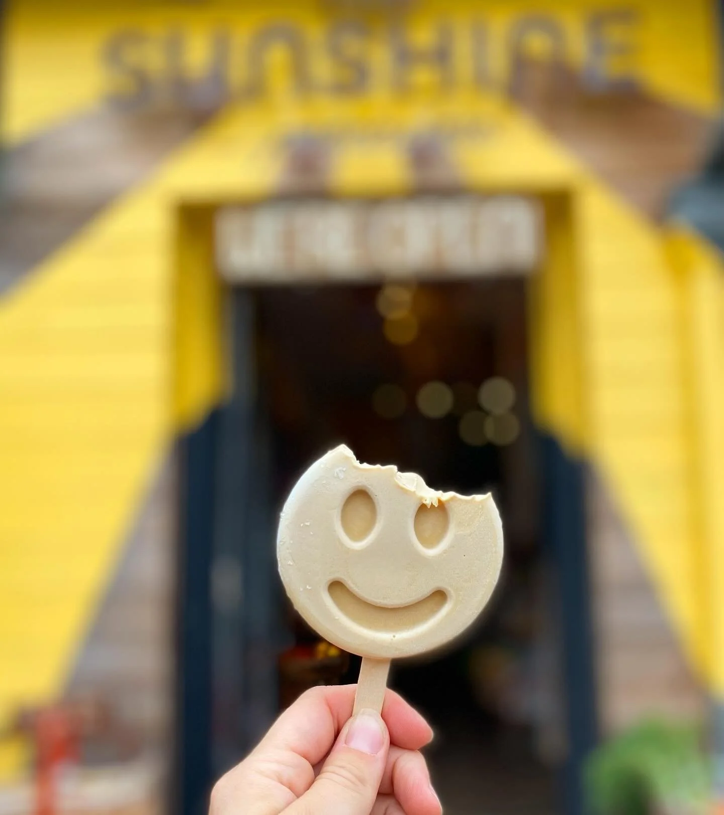 We have a new friend in town! Welcome to The Sunshine, Benni Pops! We couldn&rsquo;t even get a photo before taking a bite 😉 

At the moment, we are offering their 🍊Orange Vanilla (essentially a creamsicle), 🍫Fudge, and 🍋&zwj;🟩🥥Coconut Lime Pie