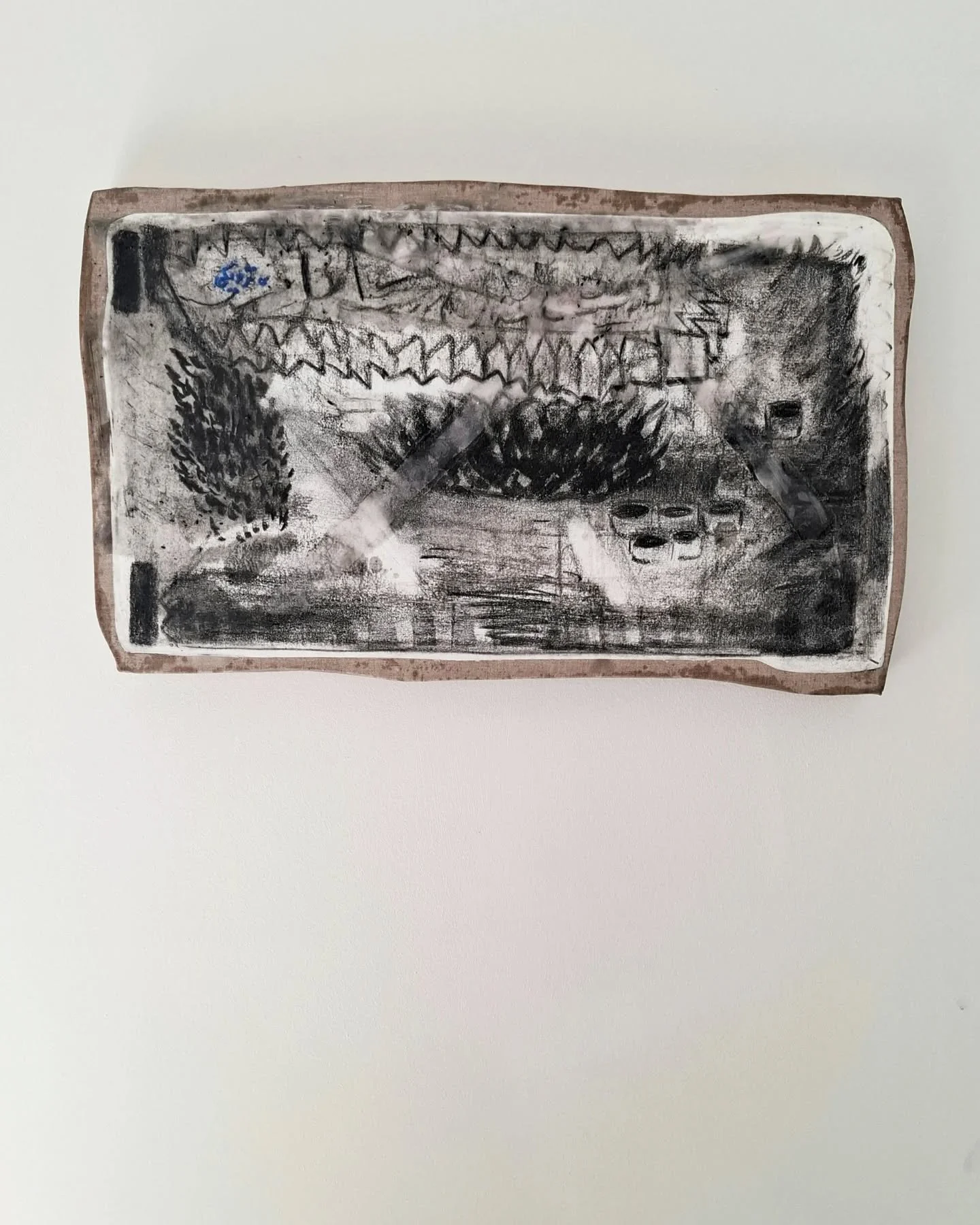 Immediate elsewhere (2025)

Eyeliner, melted candle, charcoal and paper mounted on linen 

40 &times; 60 &times; 3 cm