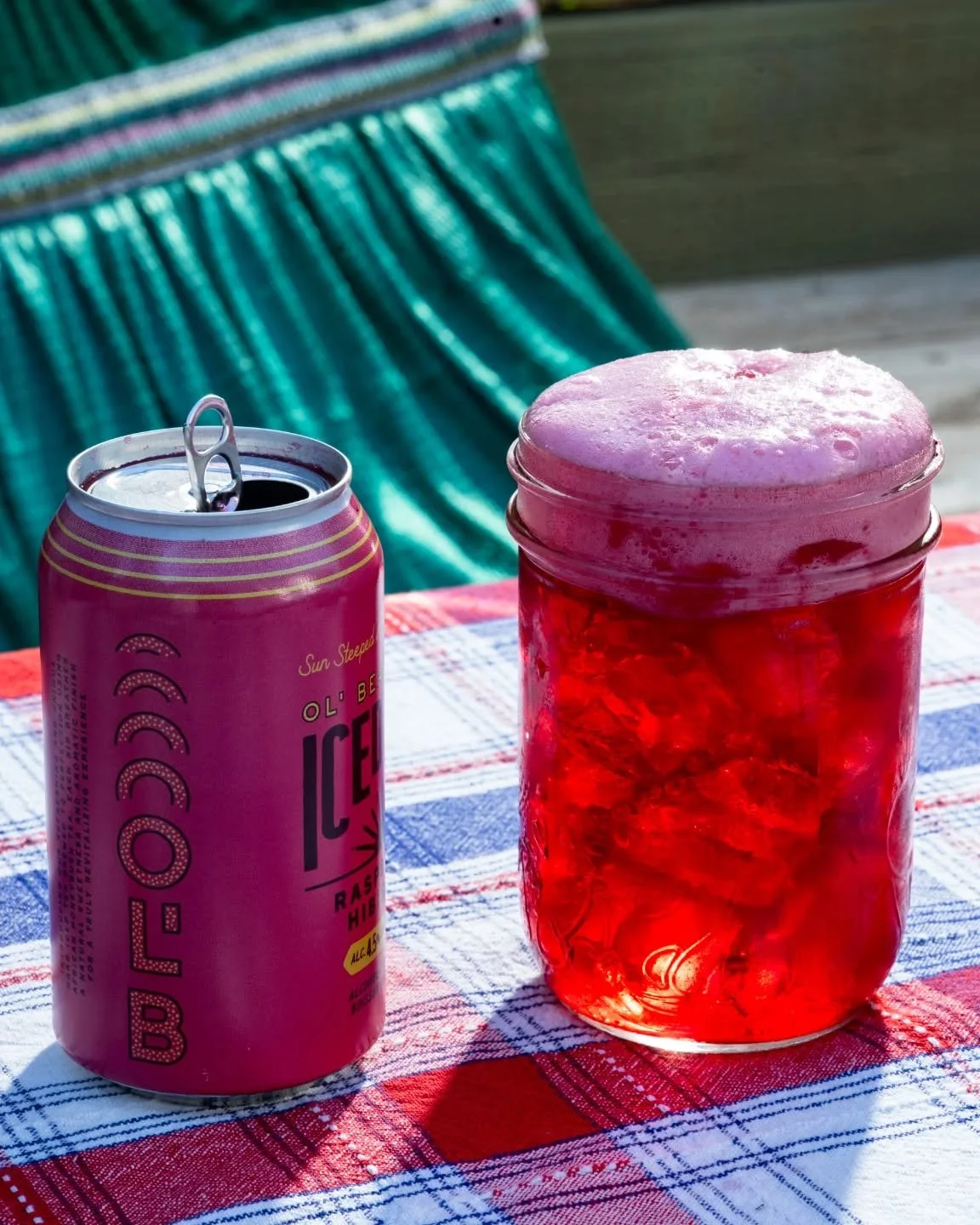 IT'S TEA TIME 

Would you look at that! 
We love our new Raspberry Hibiscus tea for so many reasons. Here's a few of them....

1. This tea is caffeine free because it is brewed with a custom blended Rooibos tea instead of black tea.  Packed with flav