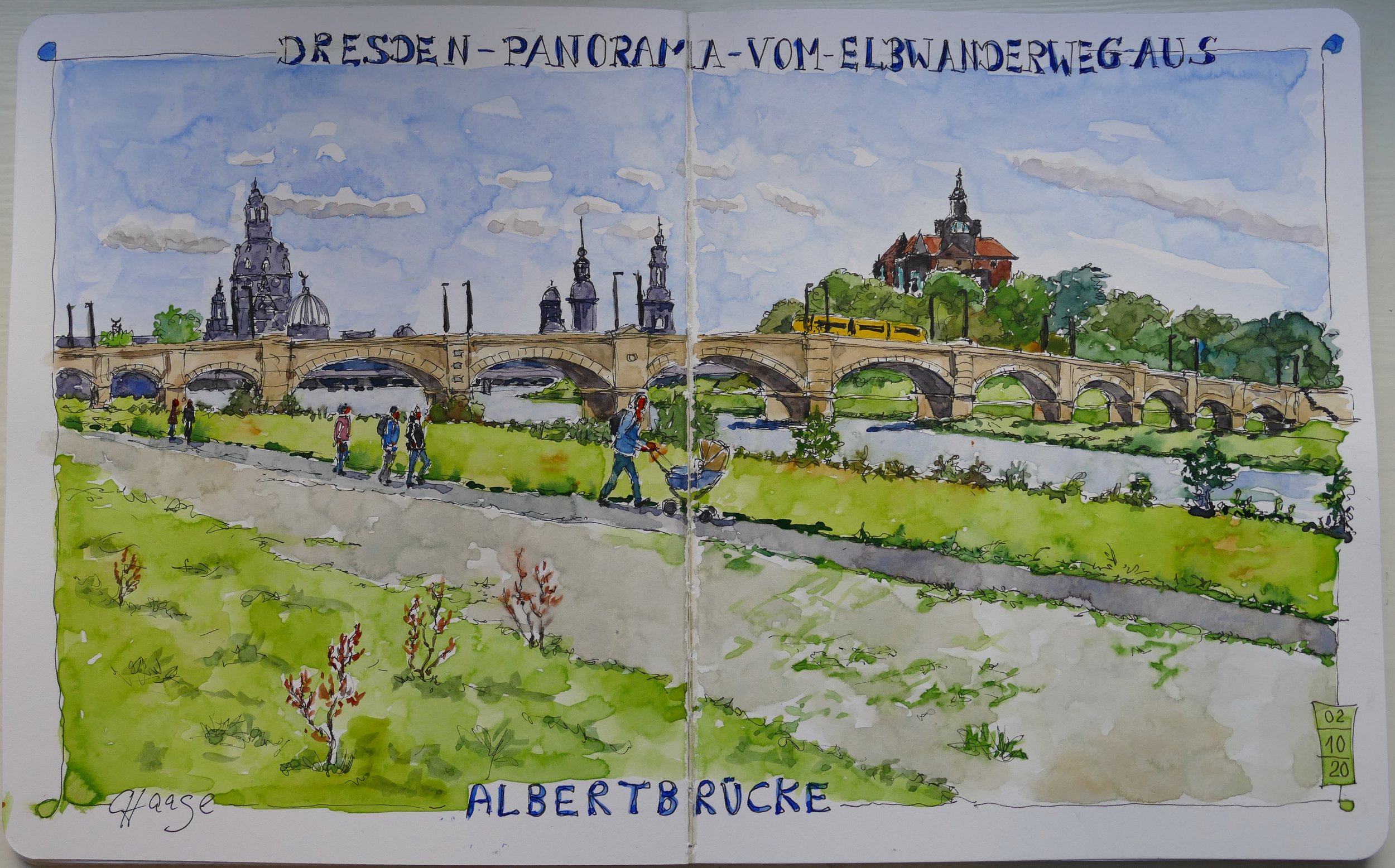 Blick auf Dresden mit der Albertbrücke vom Elbwanderweg aus