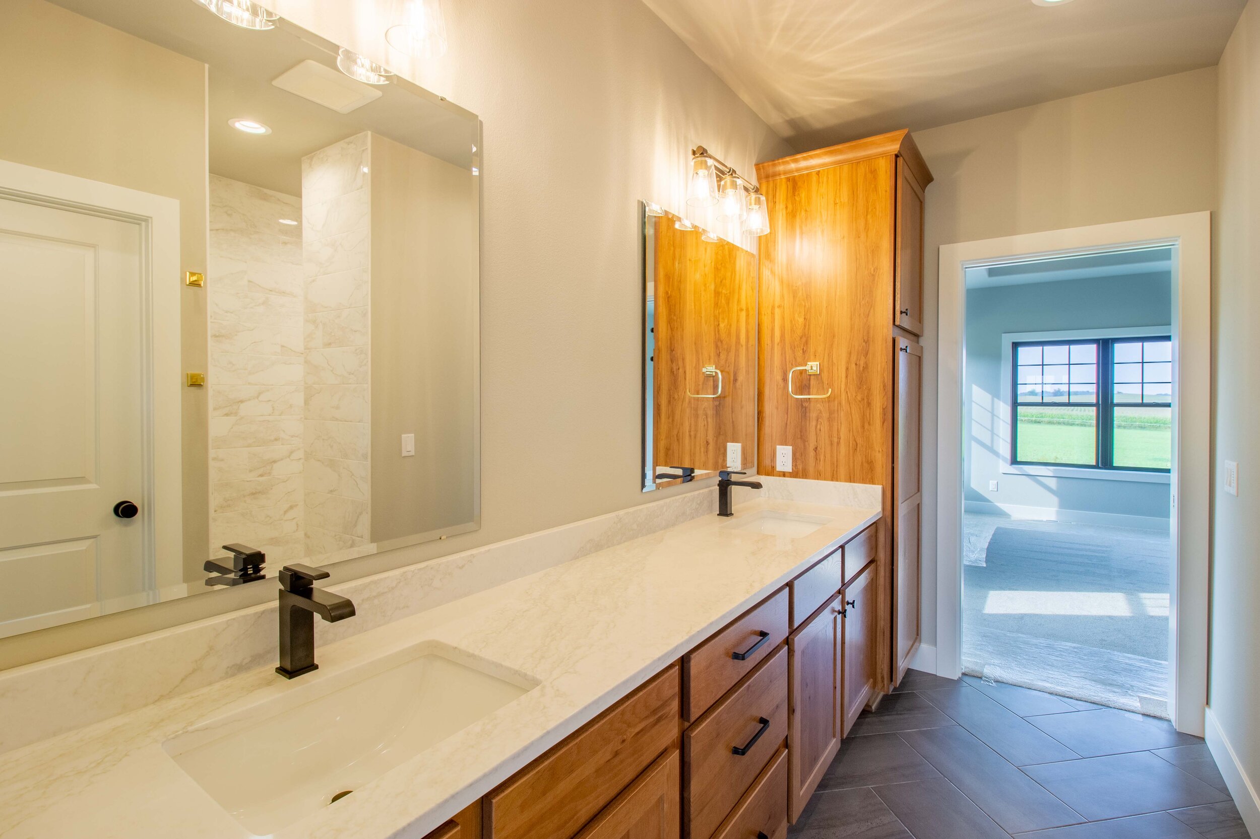 Master Bath 1.jpg