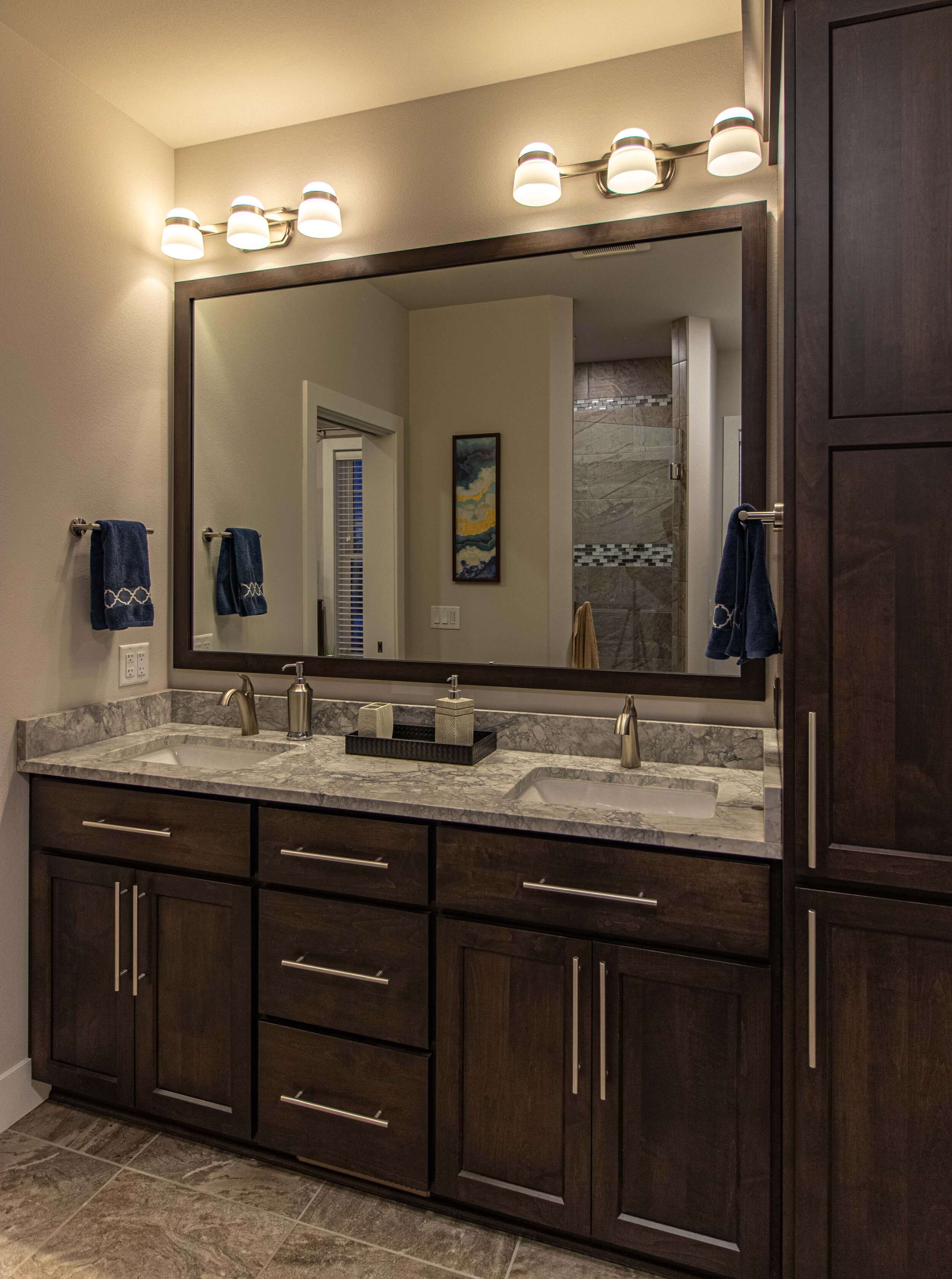 Master Bathroom 1.jpg