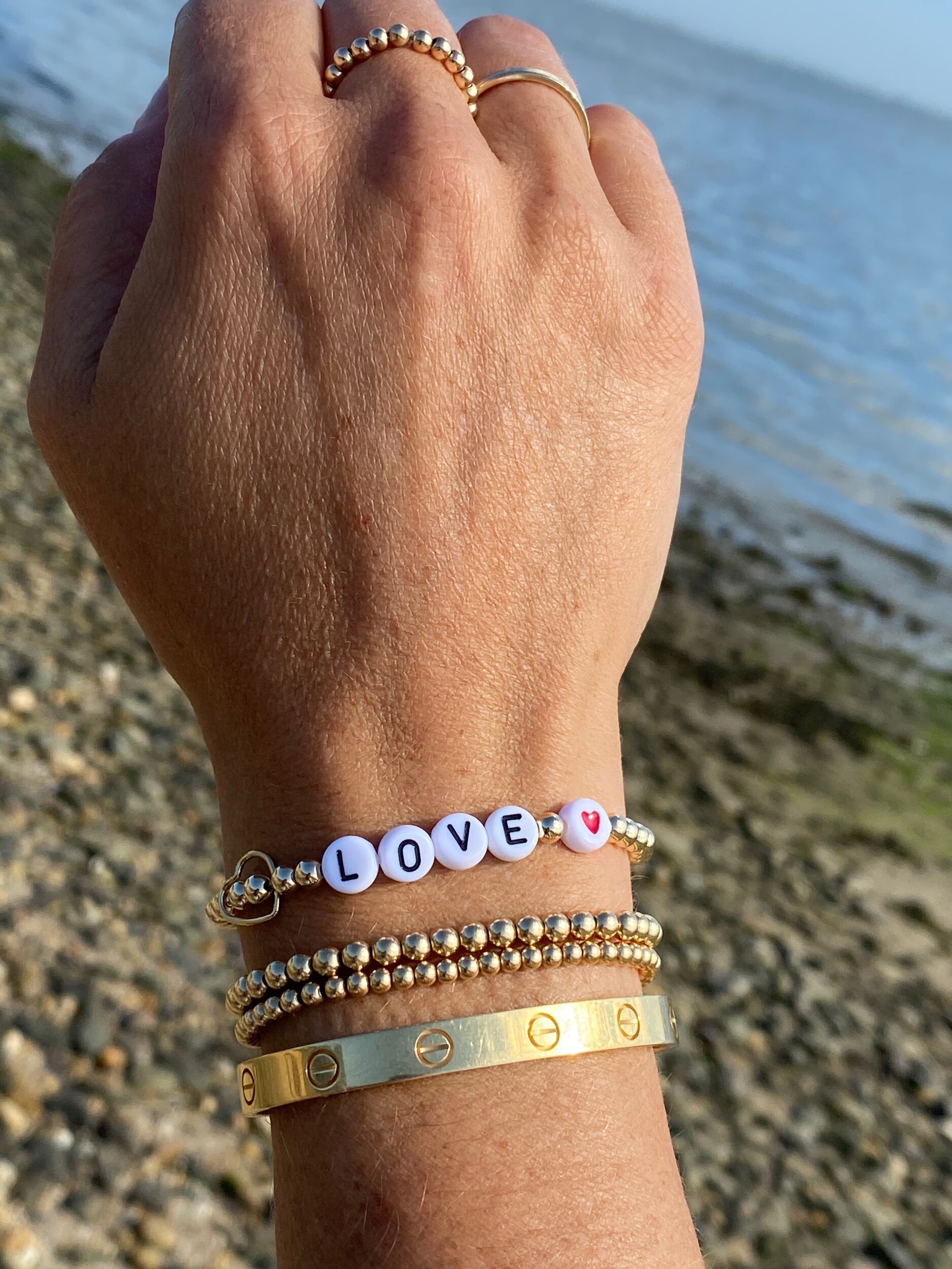 76B4EB05-9DAF-4526-A596-7B78382CC071