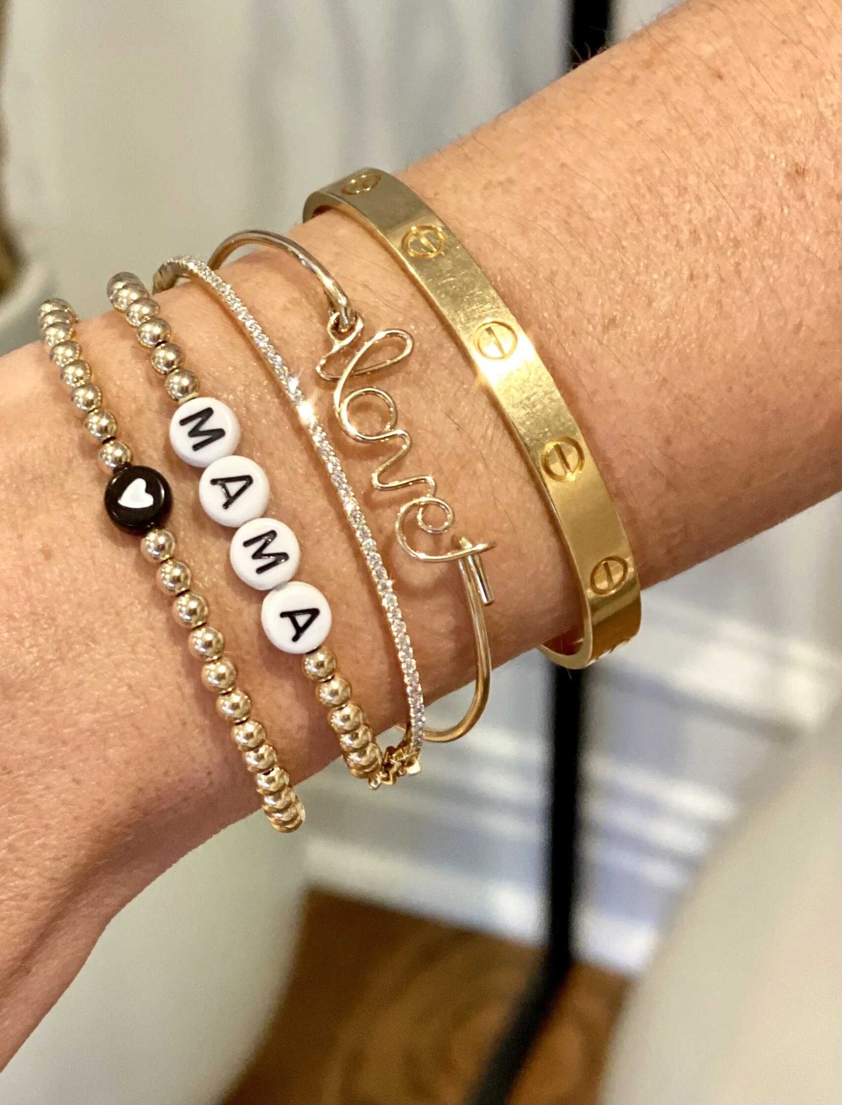 122BCA3F-9E26-42BF-B4DD-F7AC1ACDCC11