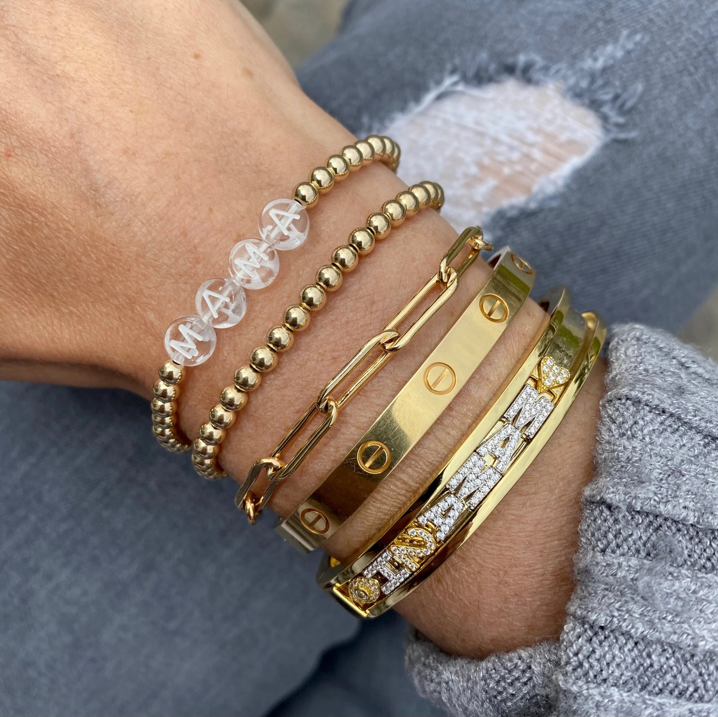 C8629942-E512-4EFF-9D5C-6404ED443748