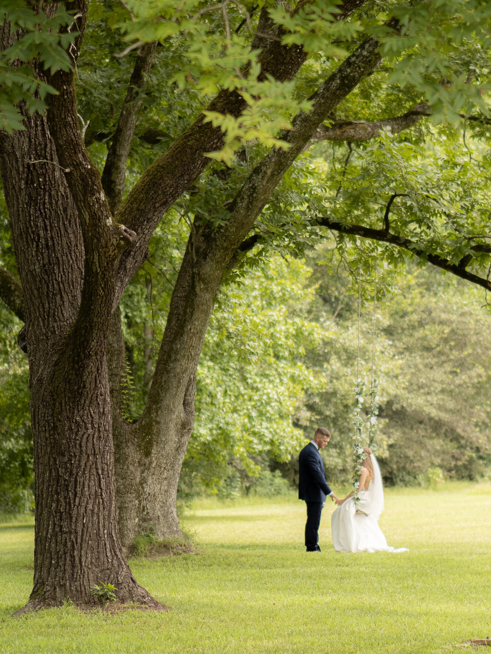 Couple at Treeswing at The Catlett Farm wedding venue in Fayetteville NC