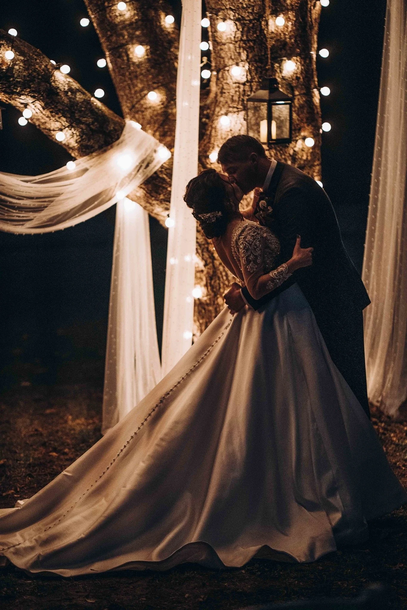 Bride-Groom-Lit-Tree-Night-Kiss-ABotti-.jpeg