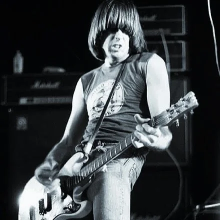 HBD Johnny Ramone!

What&rsquo;s your favorite Ramones song?

#PunkRock #TheRamones #Chainsaw

@ramones  @ramonesmuseum @johnnyramone @lindaramone 
@streetlightrecords