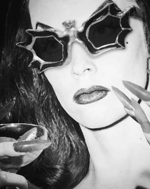 HBD to the original Glamour Ghoul, &ldquo;Maila Nurmi&rdquo;🖤

She&rsquo;s famous for performing in the 50s as spooky TV host &ldquo;Vampira&rdquo;.

#Vampira #MailaNurmi #Misfits #TVHost #HorrorHost @midsummerscream