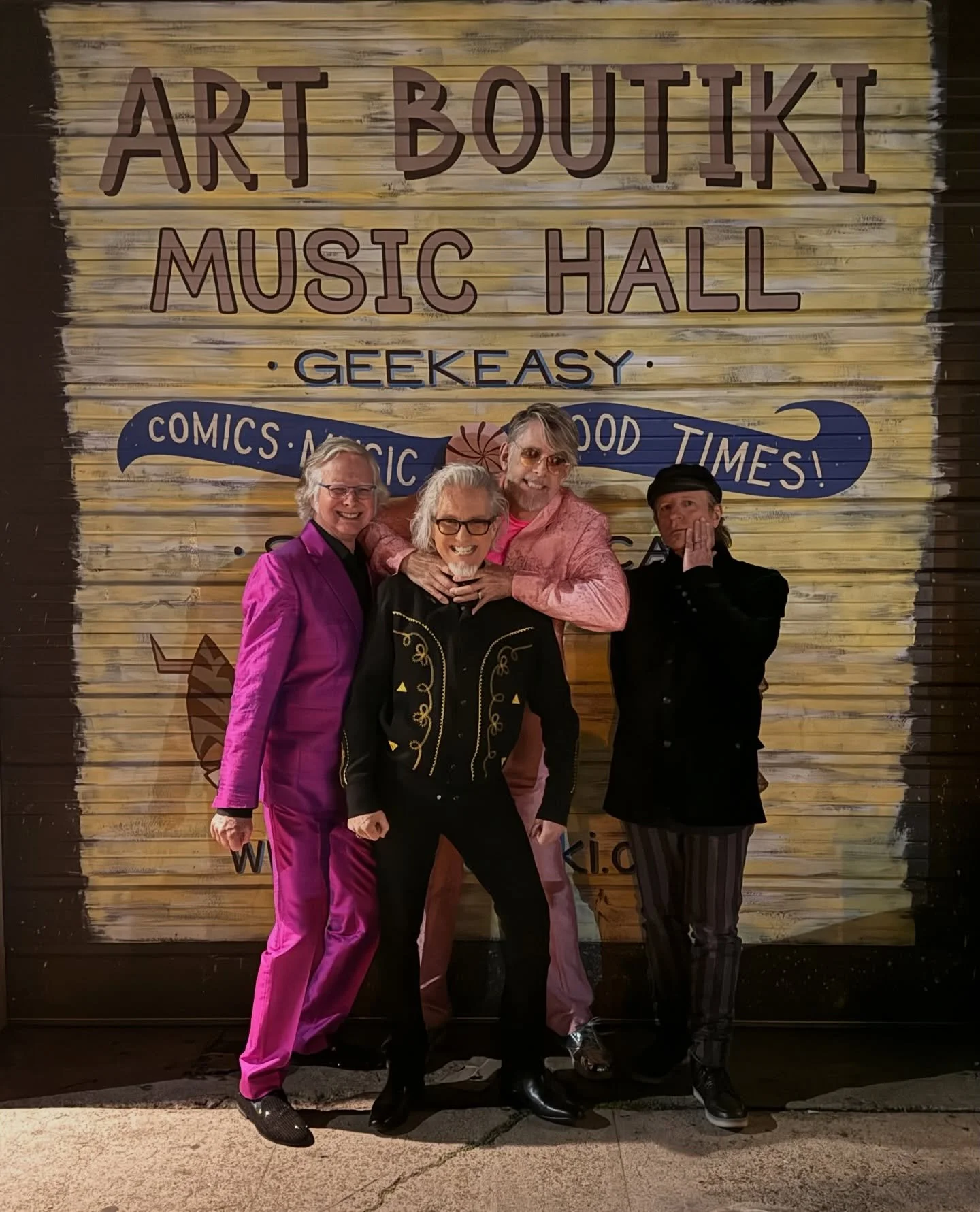 Last year ended with hoot!!
Let&rsquo;s hope 2026 continues with the spooky fun&hellip;

HAPPY NEW YEAR to everyone!

#NewYear #newyearsresolution @surfmonsterband