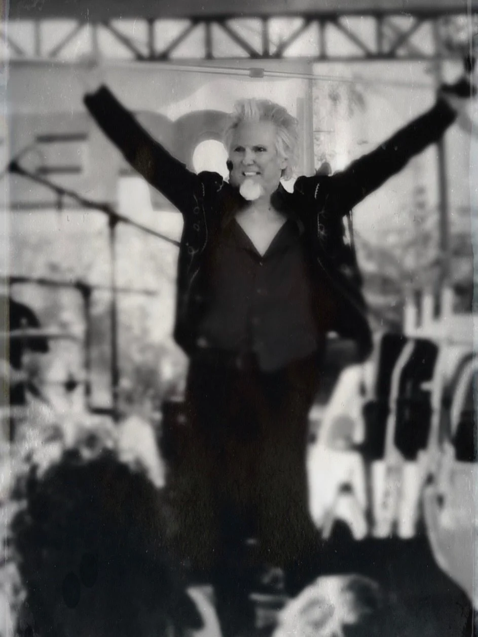 Last weekend was a HOOT!

DVIC thanks all the ghouls and guys hoo came out to ROCK at the @subzerofestival in downtown SJ! 🦉

#DouglasVonIrvin #RockMusic #SanJoseMusic #LetsRock