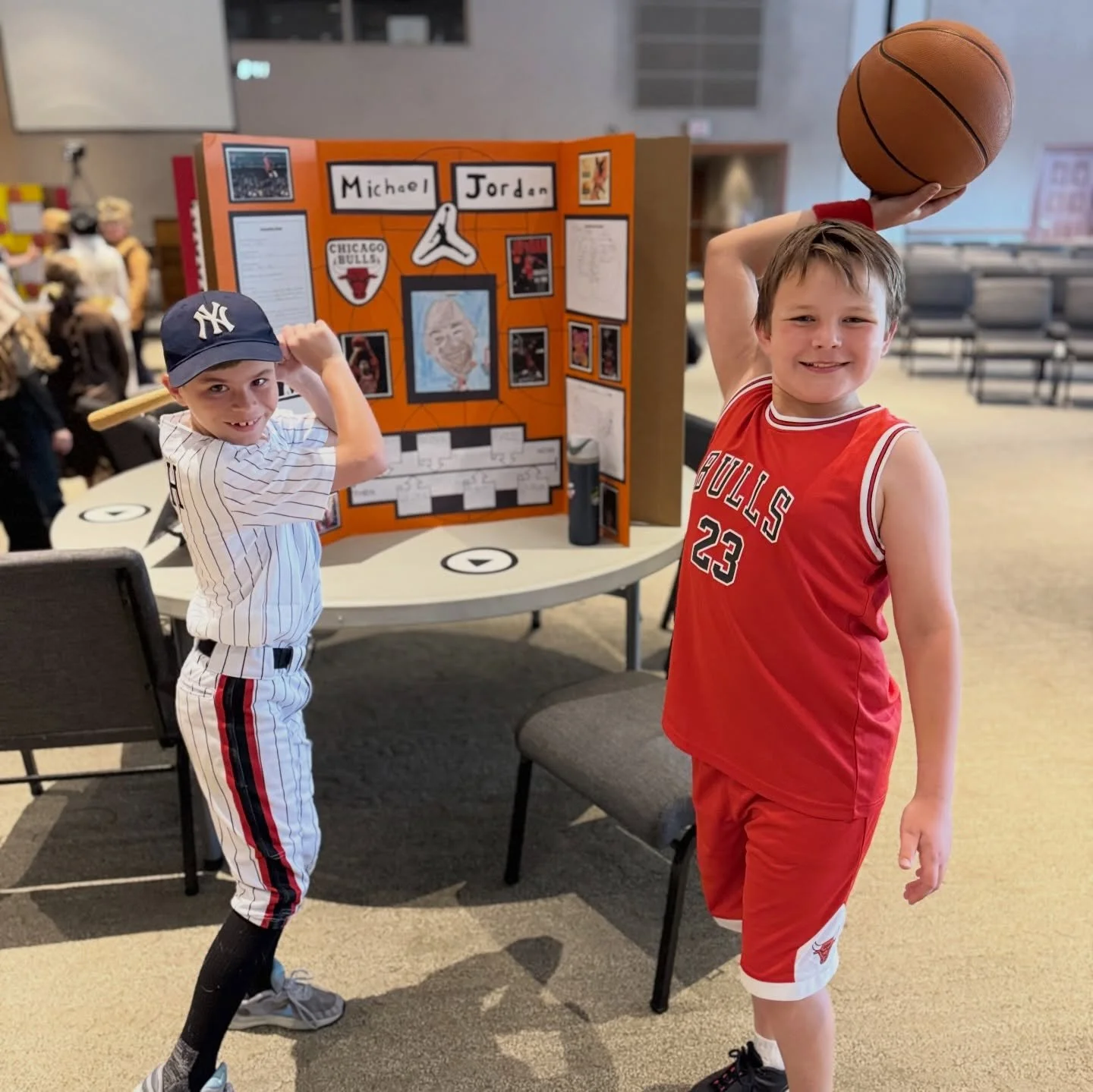 Today our 4th graders brought history to life at their Wax Museum!
From famous leaders to groundbreaking innovators, each student stepped into character and shared the stories of influential figures who have shaped our world. With creative costumes, 