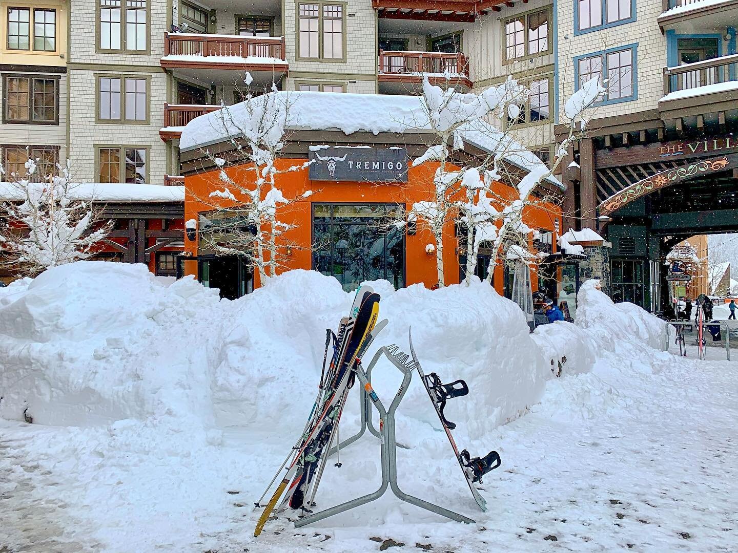Snow cave seating now available 🍙
