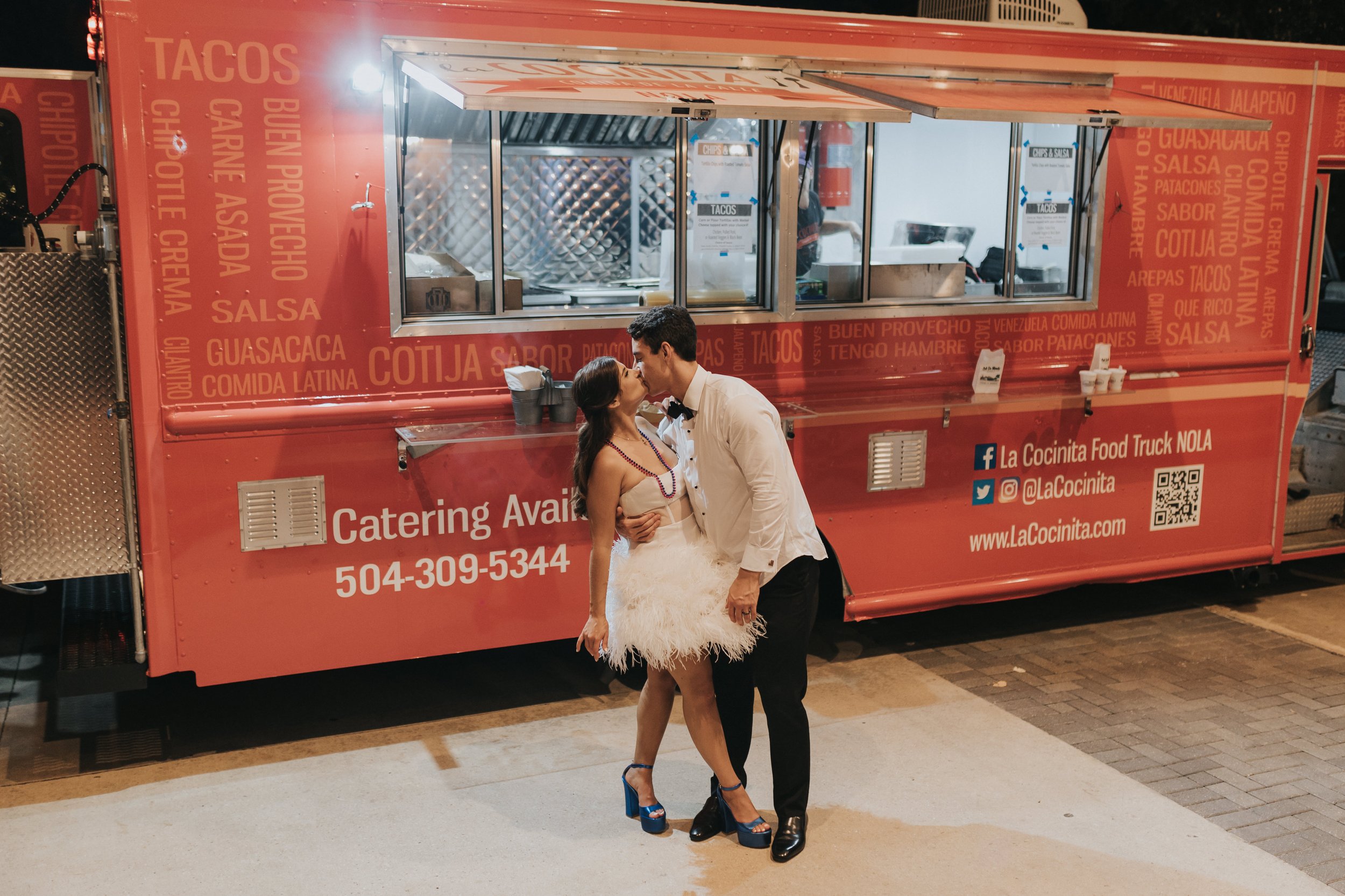 GordonWedding-1240 taco truck.jpg