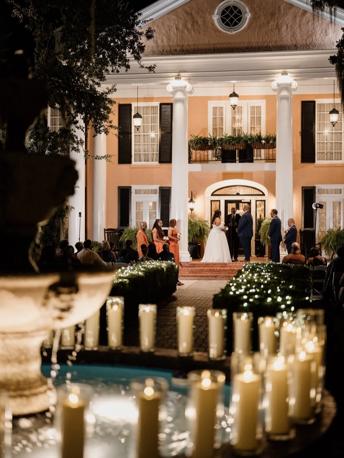 Imagine your ceremony ending like this&hellip;✨

Photography | @audie_jay