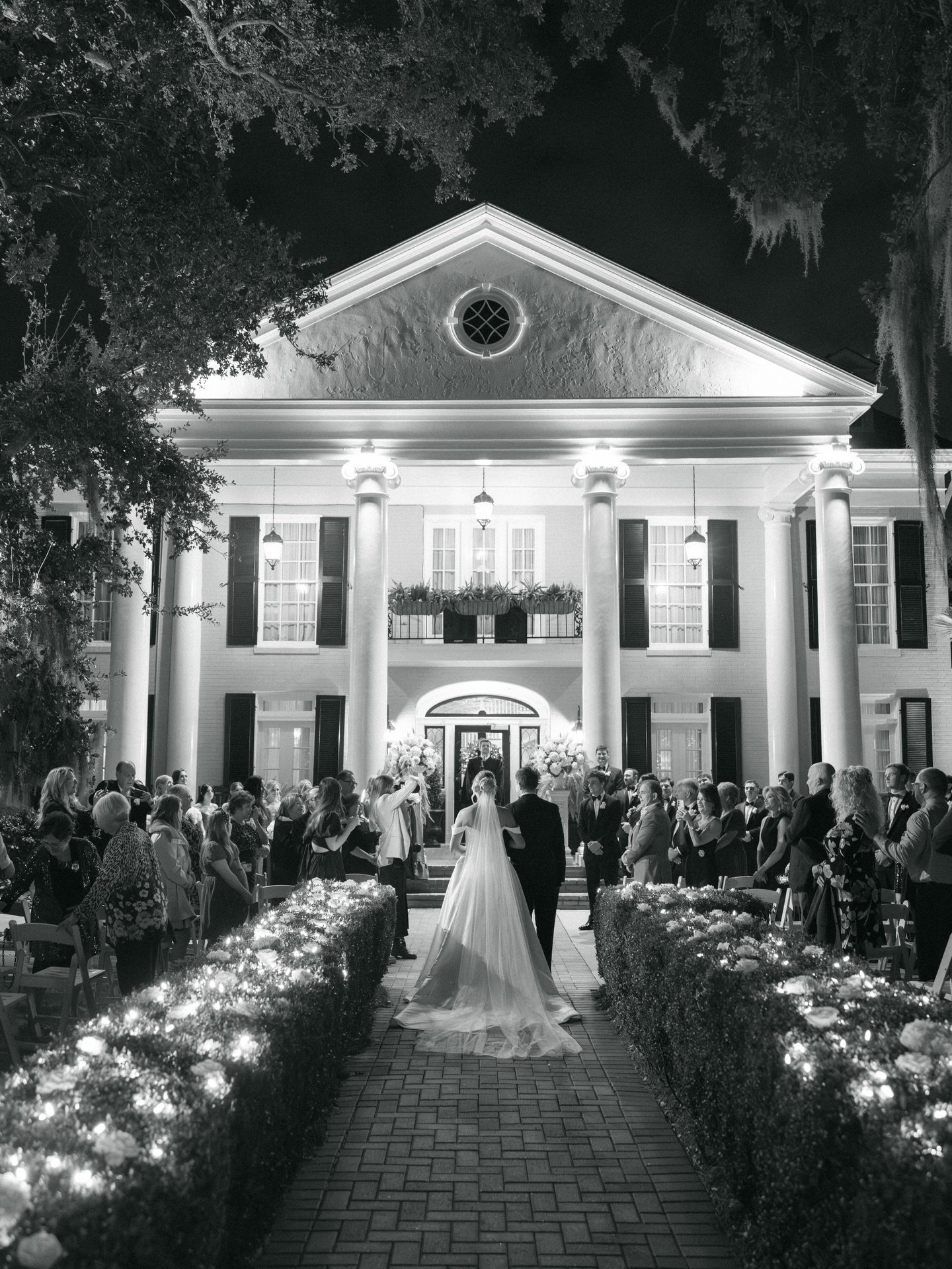 Maddy + Tyler in 🖤🤍

Photography | @kailyncloptonphoto 
Gown | @townandcountrybridal 
Florist | @flowersbykori 
Bride | @maddy.bartlett3
