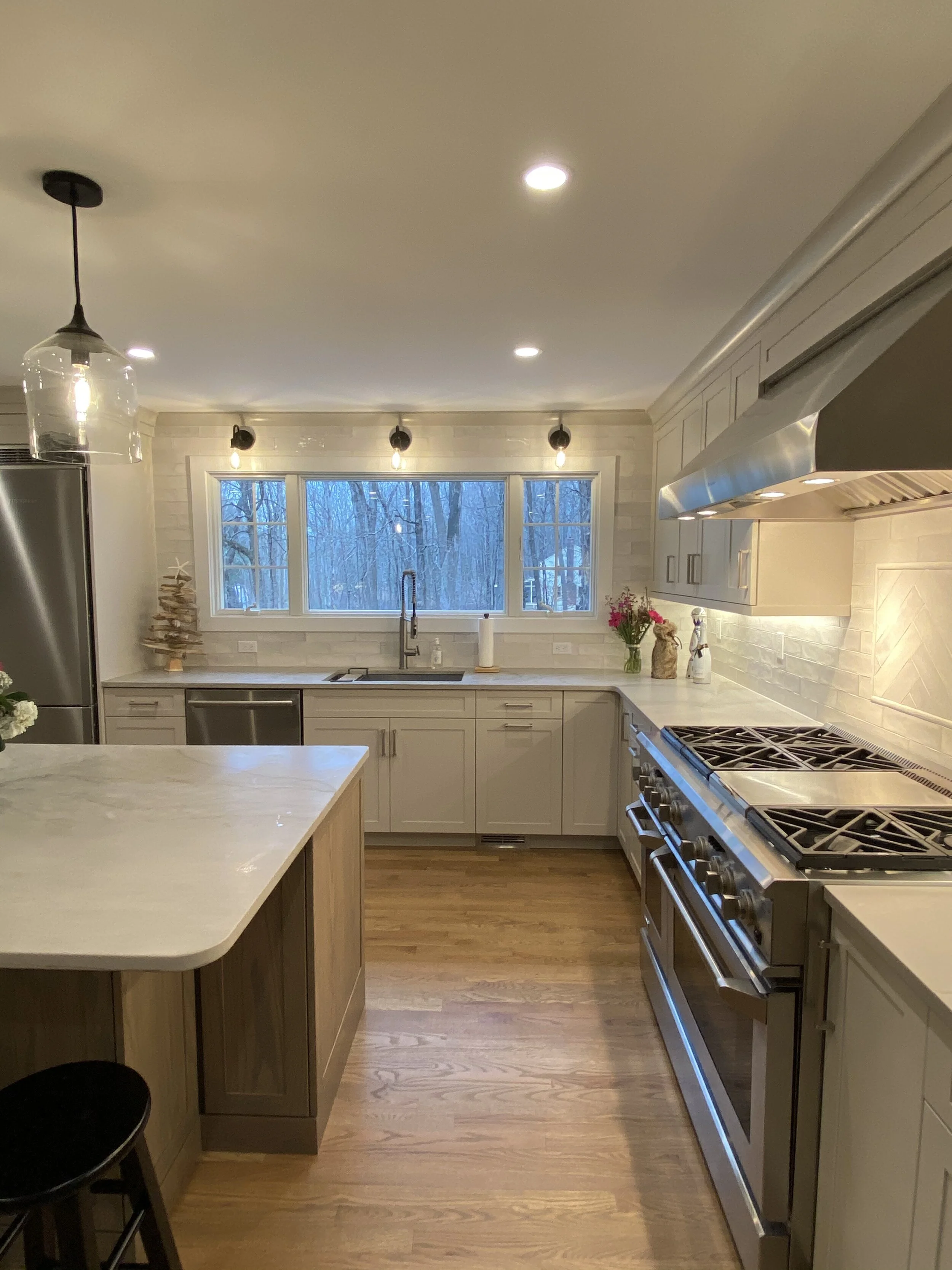 Contemporary Transitional Kitchen Remodel by Southeast Kitchen & Bath LLC project photo 16
