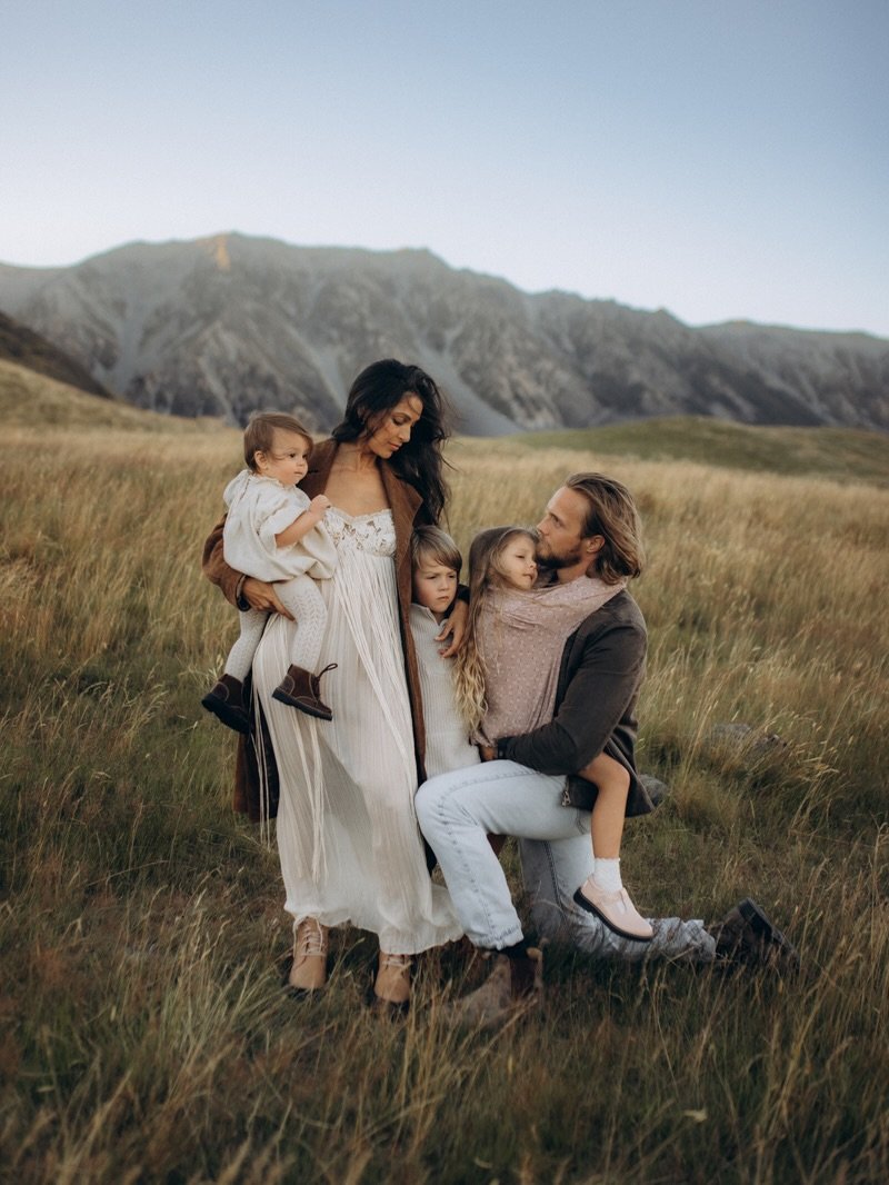 Stepping outside my usual backdrop and into something completely new ✨

This gallery feels extra special. Not just because of the wild landscape, the open skies, and the sense of adventure woven into every frame - but because it represents growth. A 