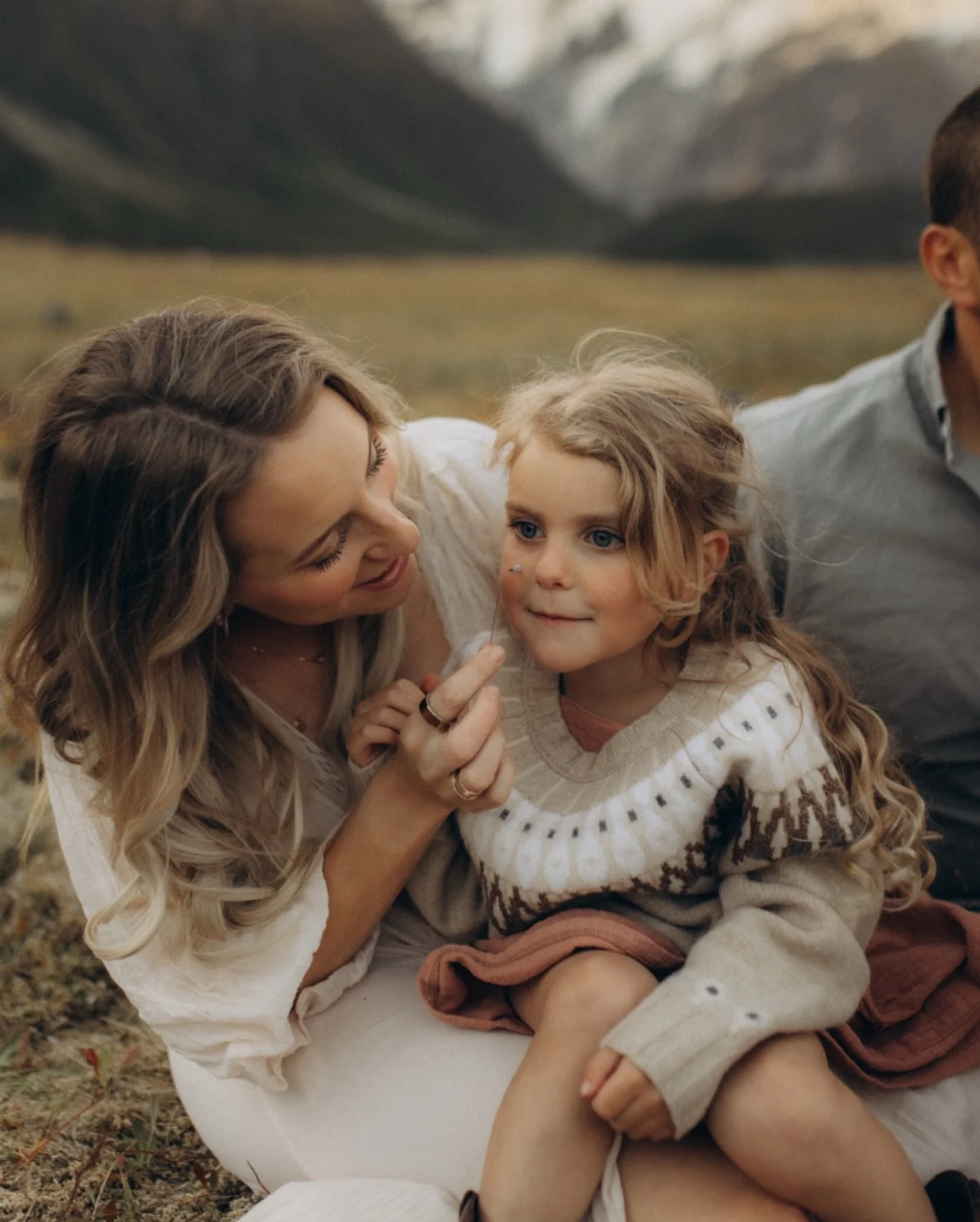 Out here beneath Aoraki / Mount Cook, everything feels a little more alive 💫
The girls ran through the valley, wind in their hair and boots brushing the earth, their laughter carrying through the still air while their parents soaked in the moment be