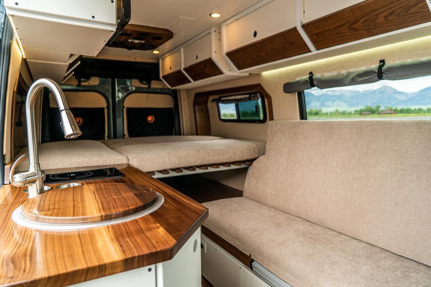 Did you know you can fit two beds, a lounge space, and a full kitchen in a 144&rdquo; Sprinter conversion? We didn&rsquo;t either until we made it happen! Meet First Class, the latest custom build from BTV. Beautiful walnut trim paired with a bright 