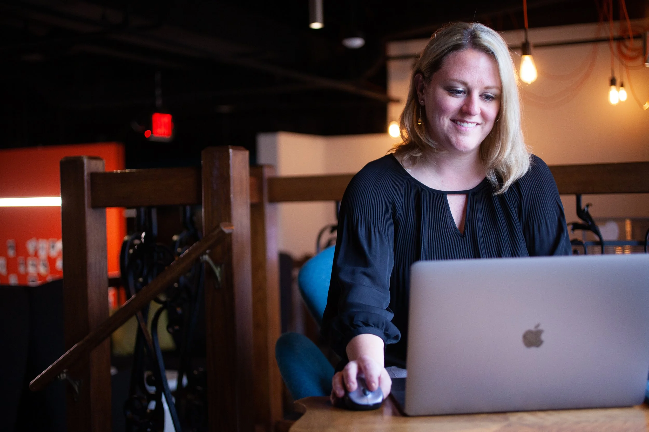 Key Hybrid Work Best Practices for Fostering Employee Well-being and Mental Health