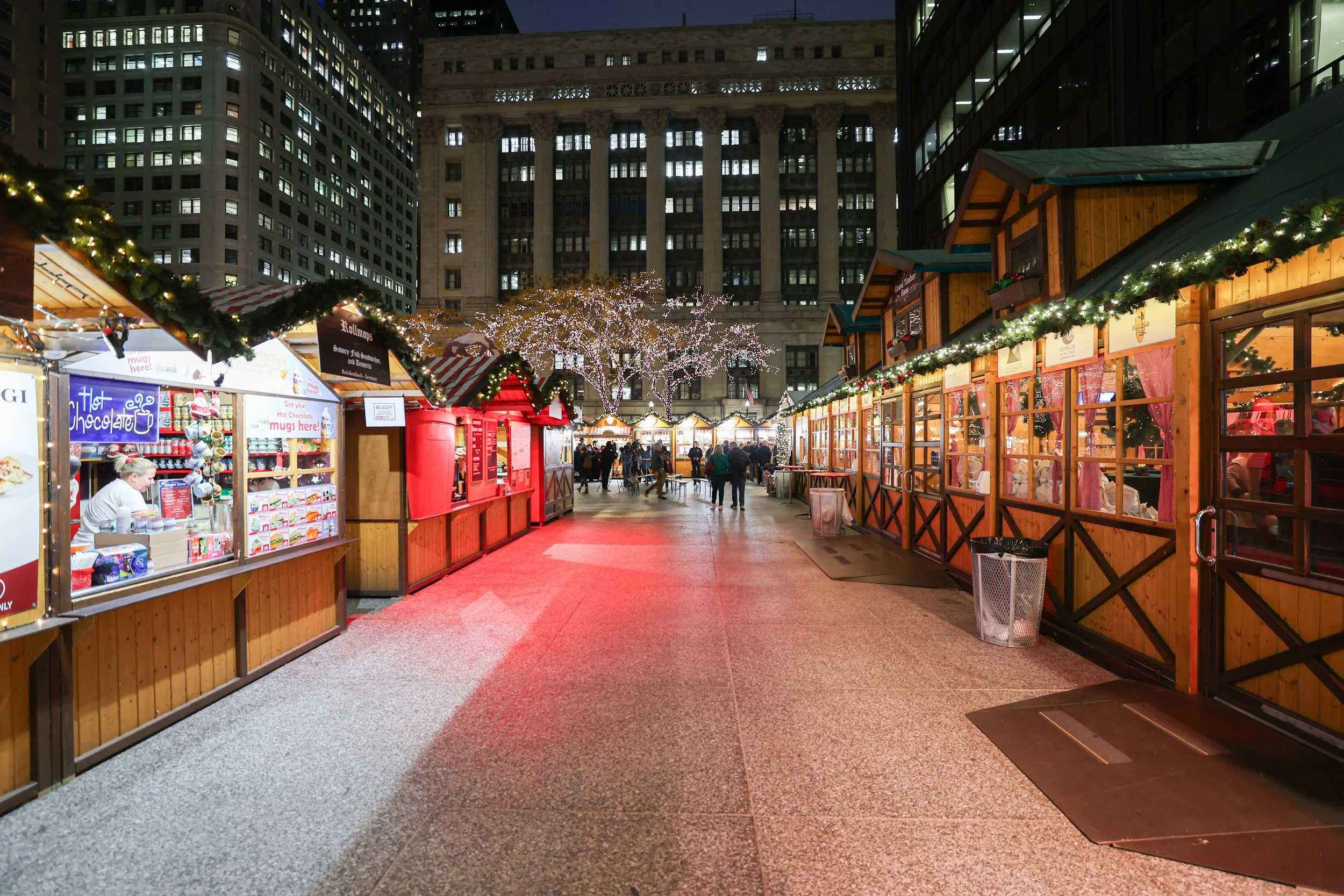 25N Geneva’s Local Holiday Activity Guide (the one Yule Absolutely Love)