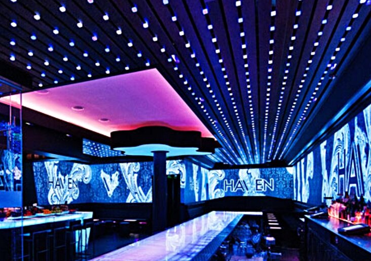 custom-designs-mike-boles-designbuild-ceiling-lighting.jpeg