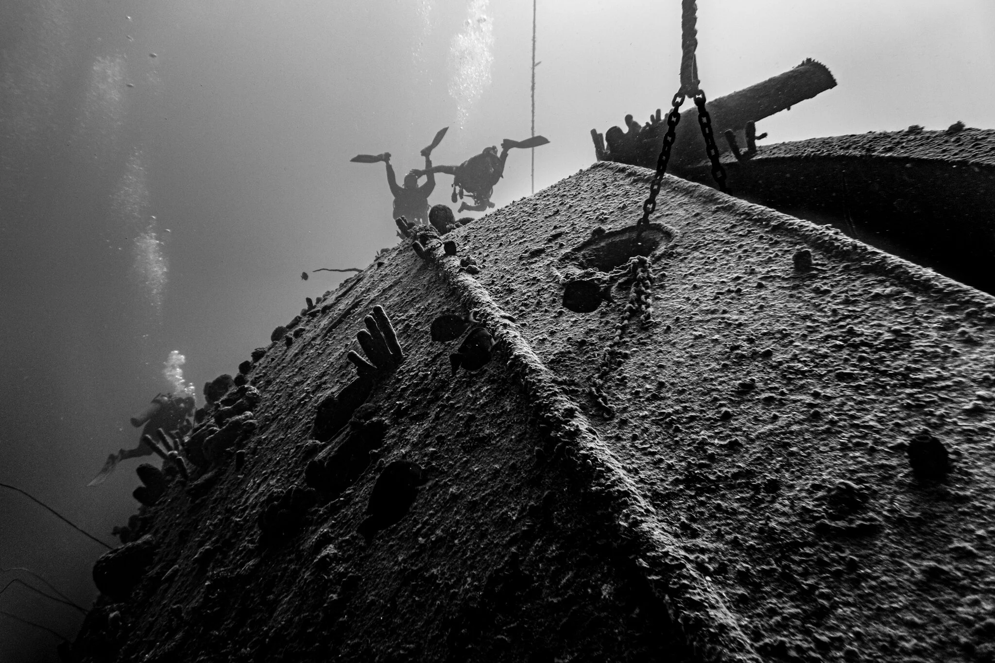sunken-ship-BW-2x3.jpg