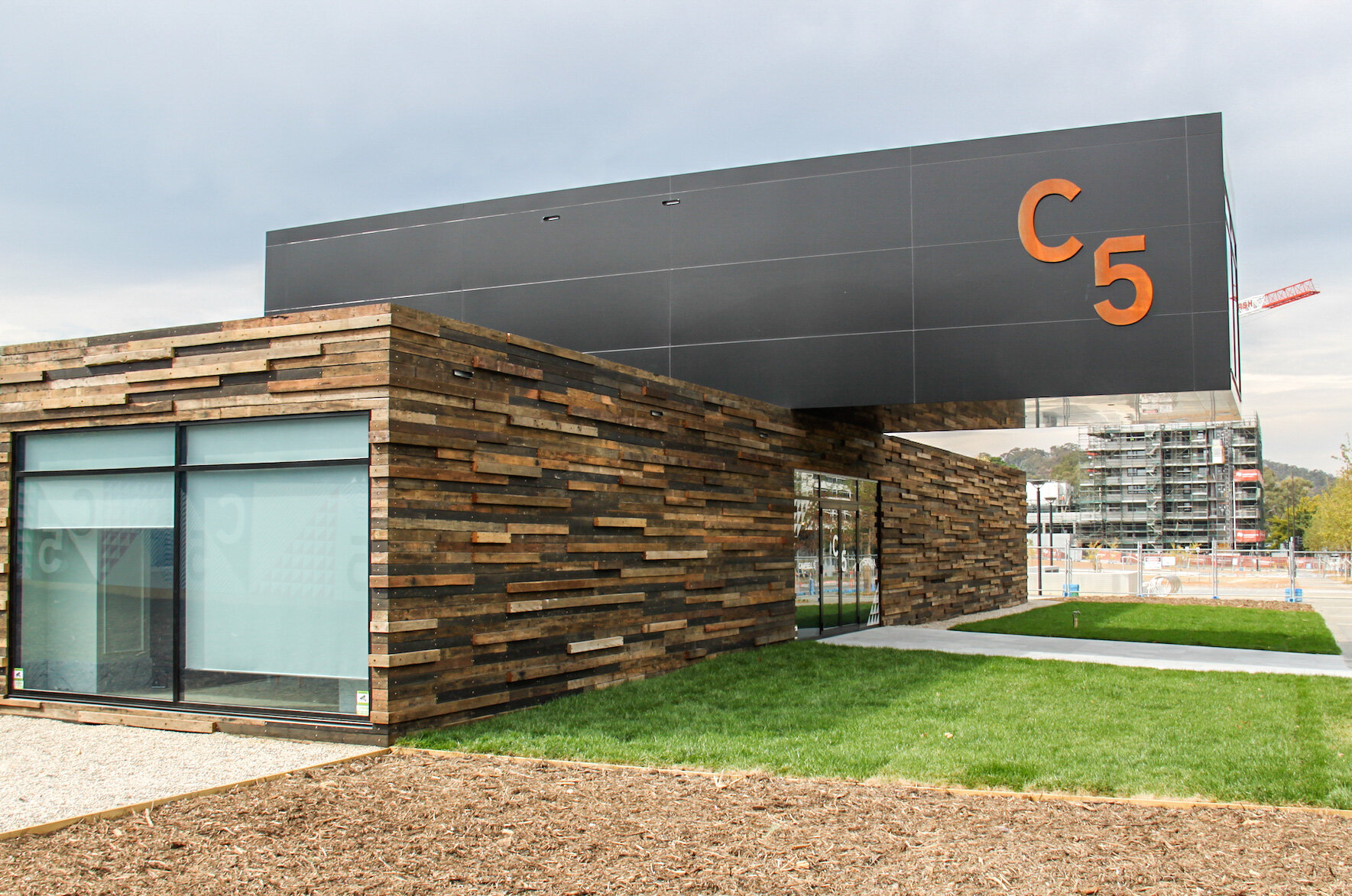 CAMPBELL 5 ROUGH SAWN CLADDING | Thor's Hammer