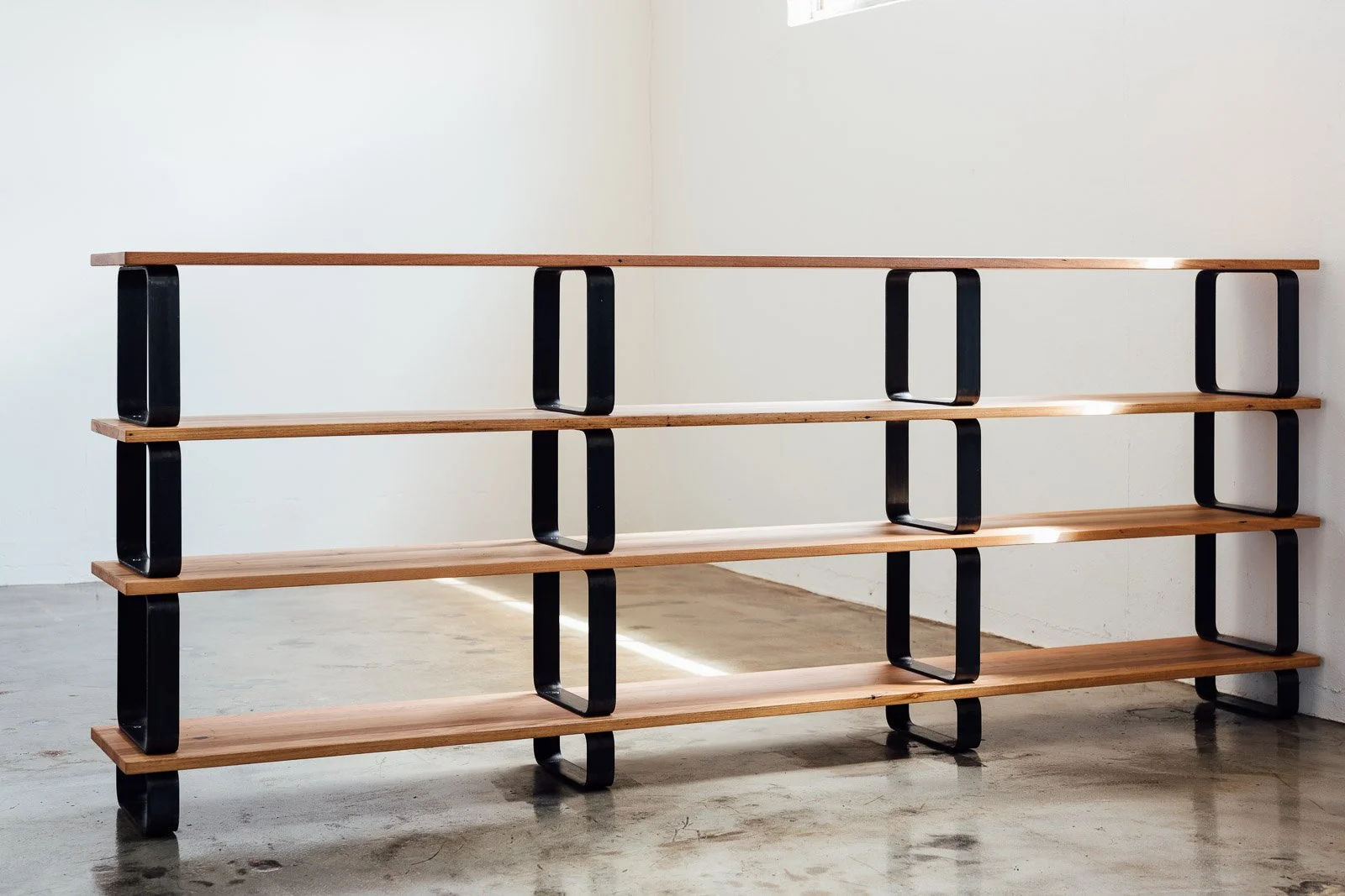 B&T Shelving