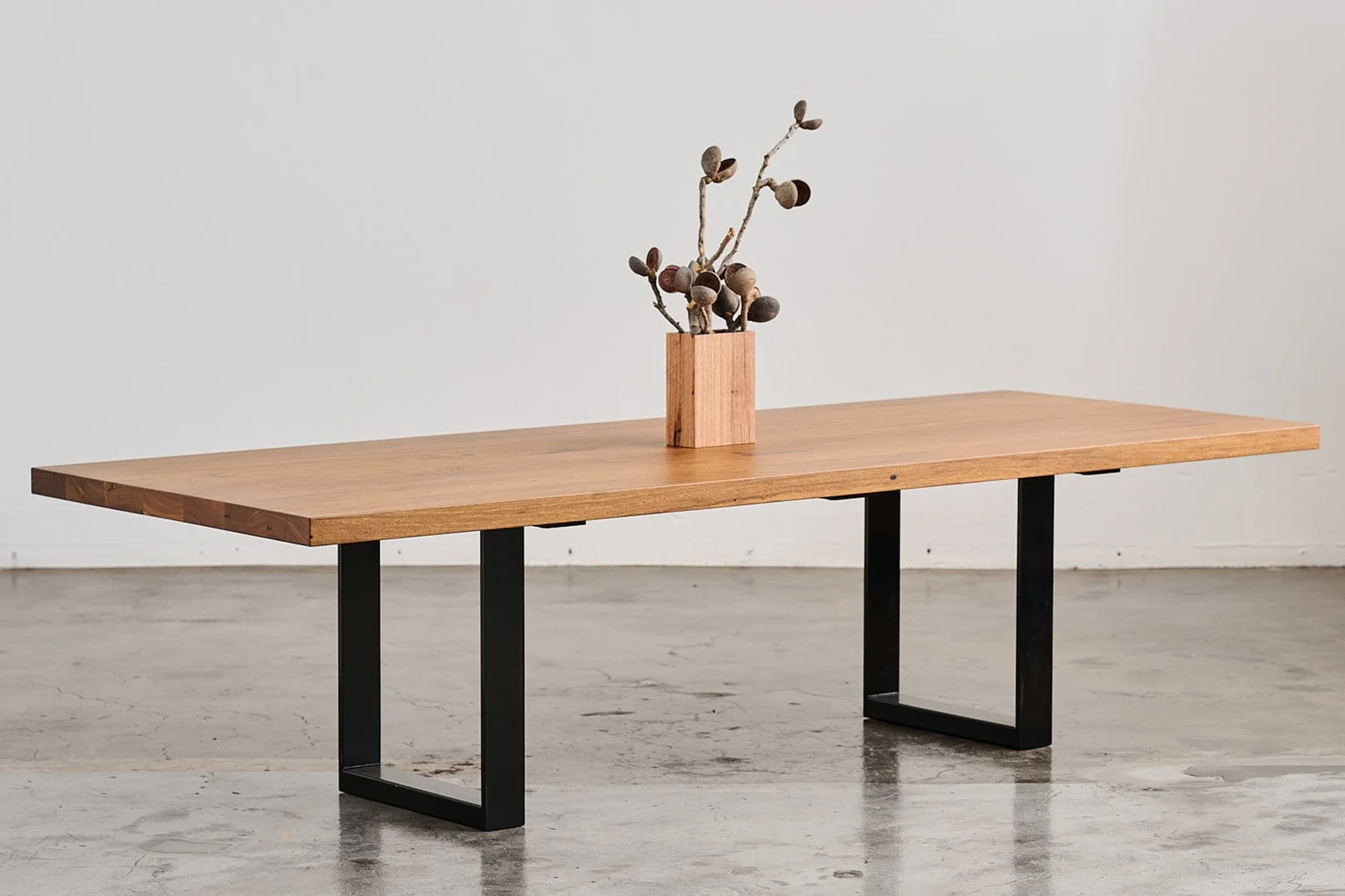  Steel Hoop Leg Table 