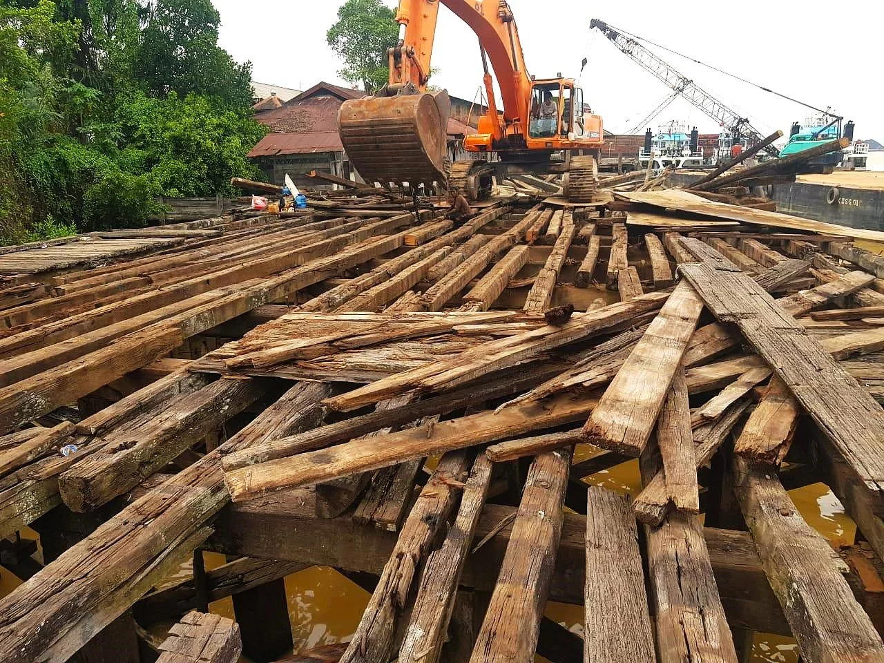 UD Mutiara - Reclaimed Source.jpg