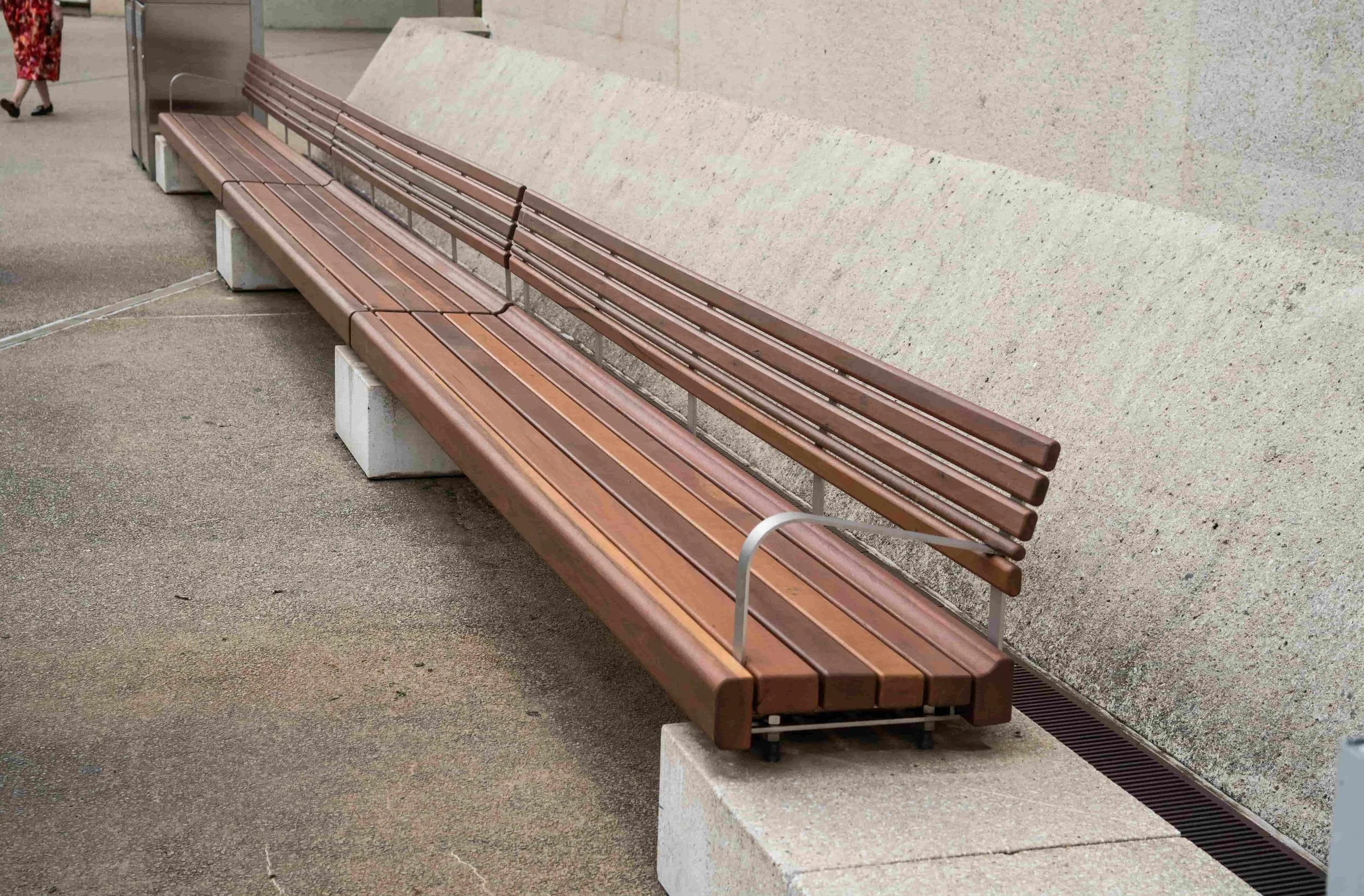 Reimagining a Classic: Benches for the National Gallery of Australia