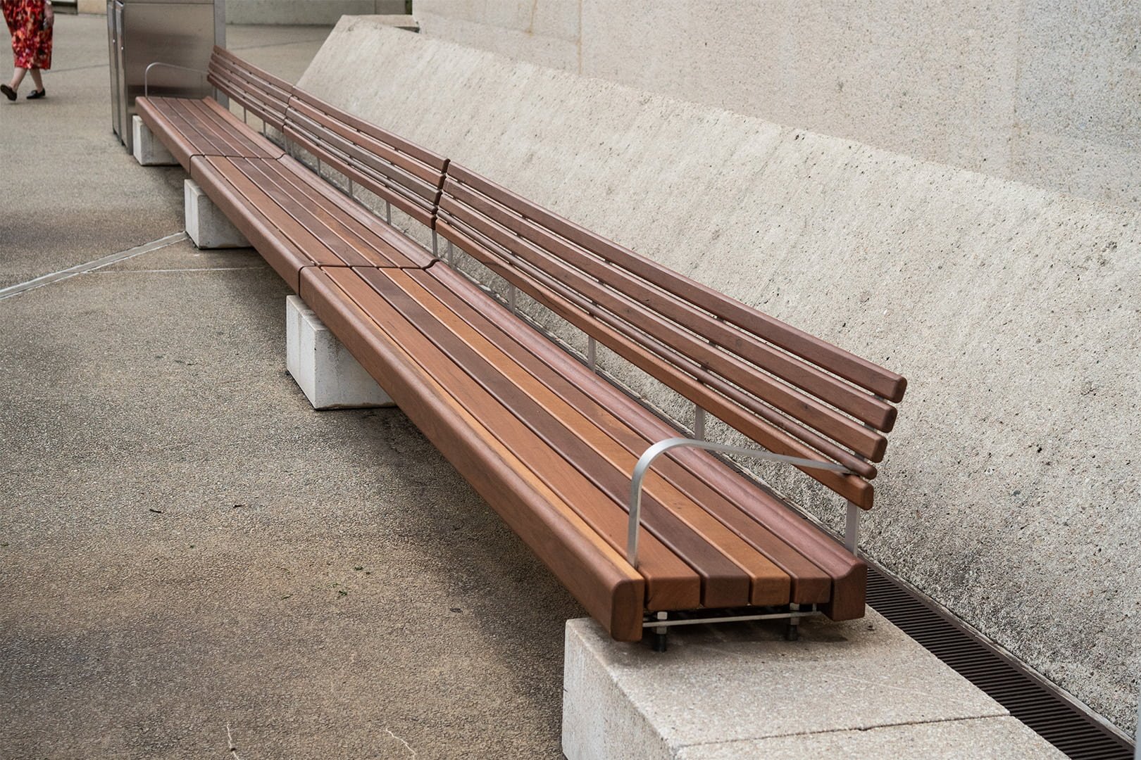 Reimagining a Classic: Benches for the National Gallery of Australia