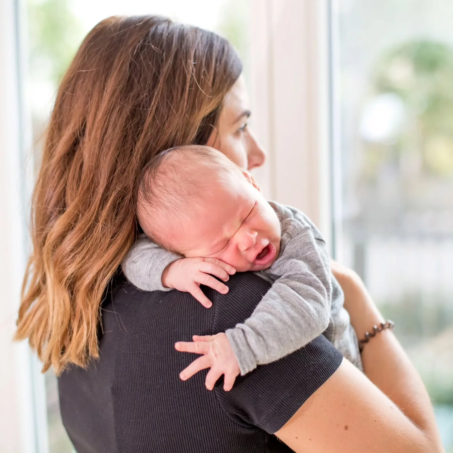 { Klopf, klopf &ndash; ist da ein G&ouml;rpsli? }

#EinGuterStart

Eine h&auml;ufige Frage in der Wochenbettbetreuung: Wie ist das mit dem G&ouml;rpsli?

Vorneweg: Nicht jedes Kind braucht nach dem Trinken ein G&ouml;rpsli (B&auml;uerchen).

Luft, di