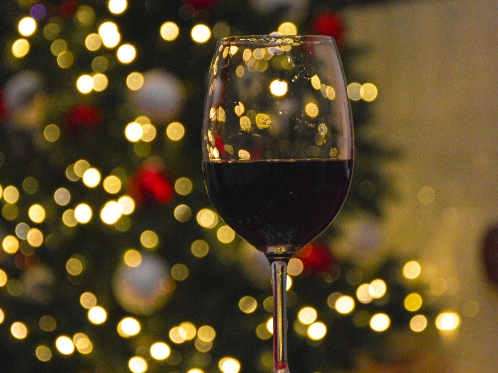 Wine and a christmas tree