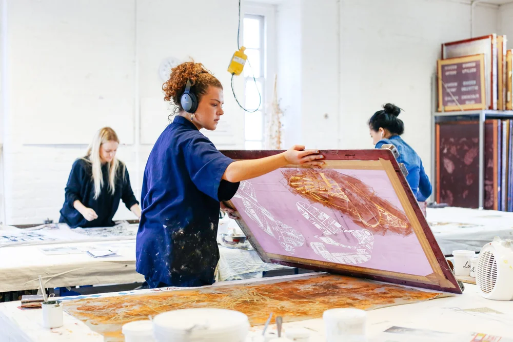 Janine-Saul-in-the-Print-and-Dye-Workshop-University-of-the-Arts-London.-Photo-by-Alys-Tomlinson-scaled.jpg