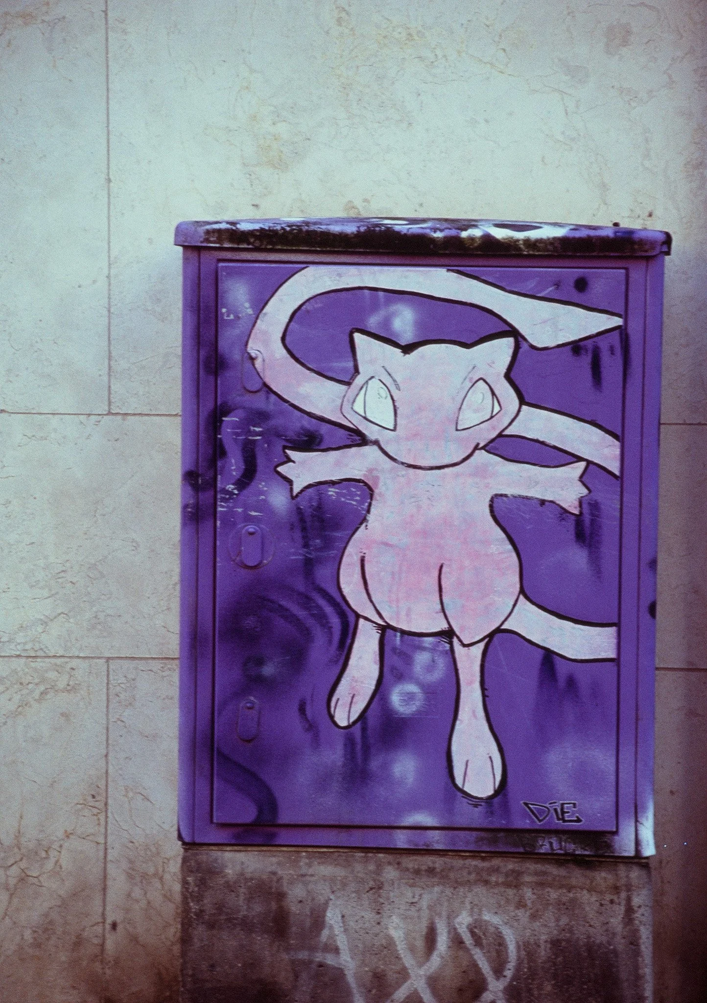 SARRITAH _ ANALOG PHOTOGRAPHY _ MEW.jpg