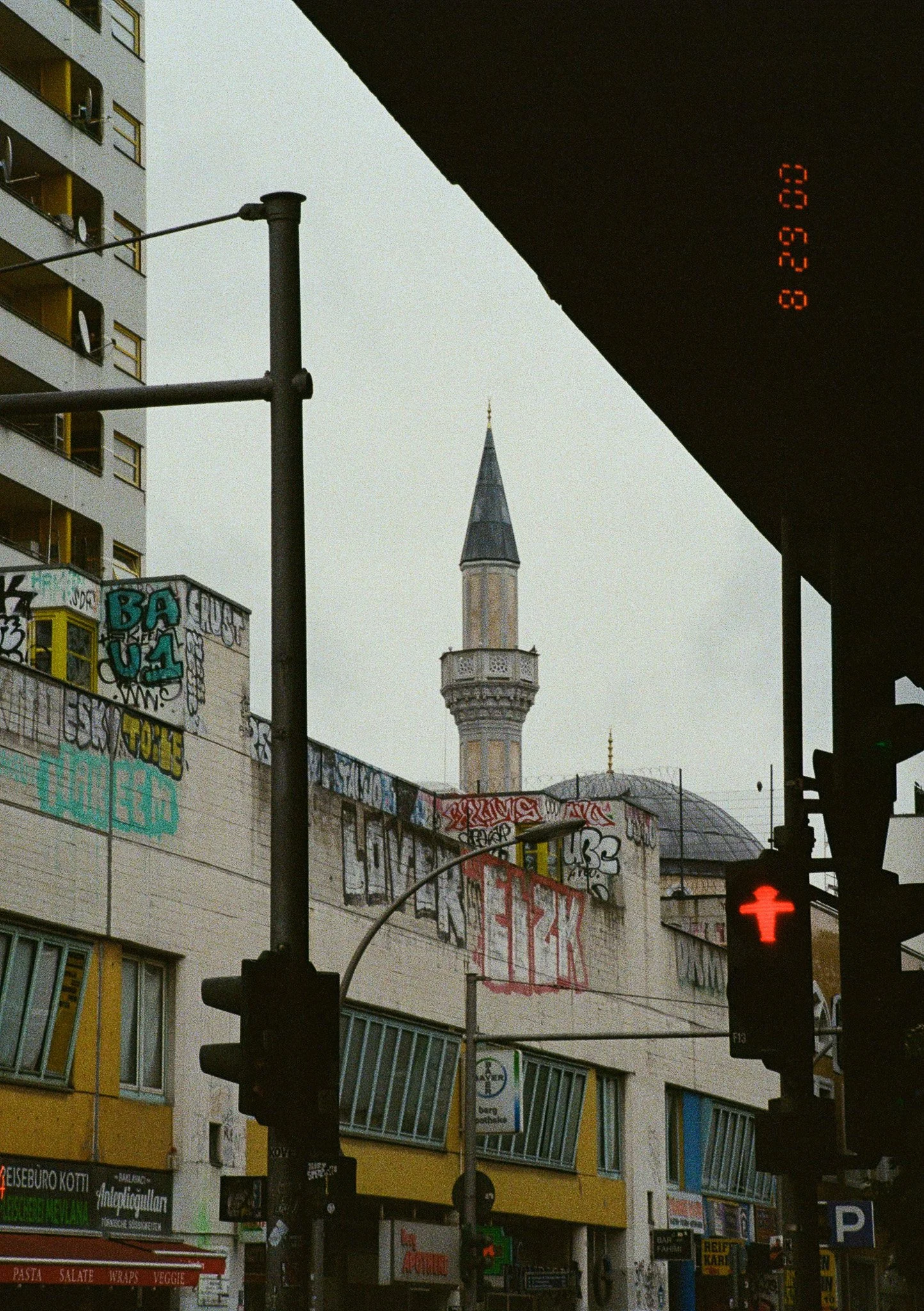 SARRITAH _ ANALOG PHOTOGRAPHY _ PRAY.jpg