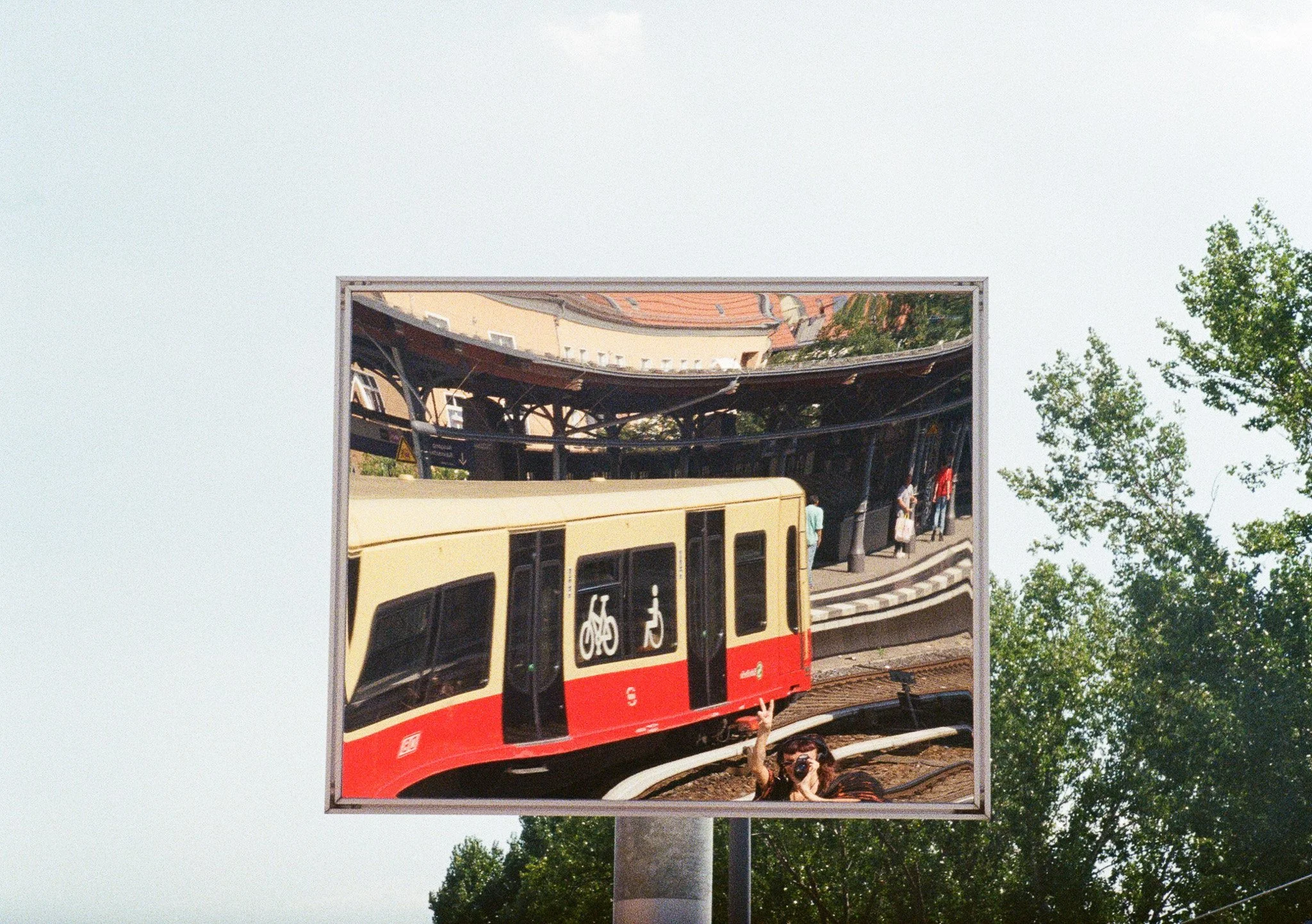 SARRITAH _ ANALOG PHOTOGRAPHY _ TRAINSPOTTING.jpg