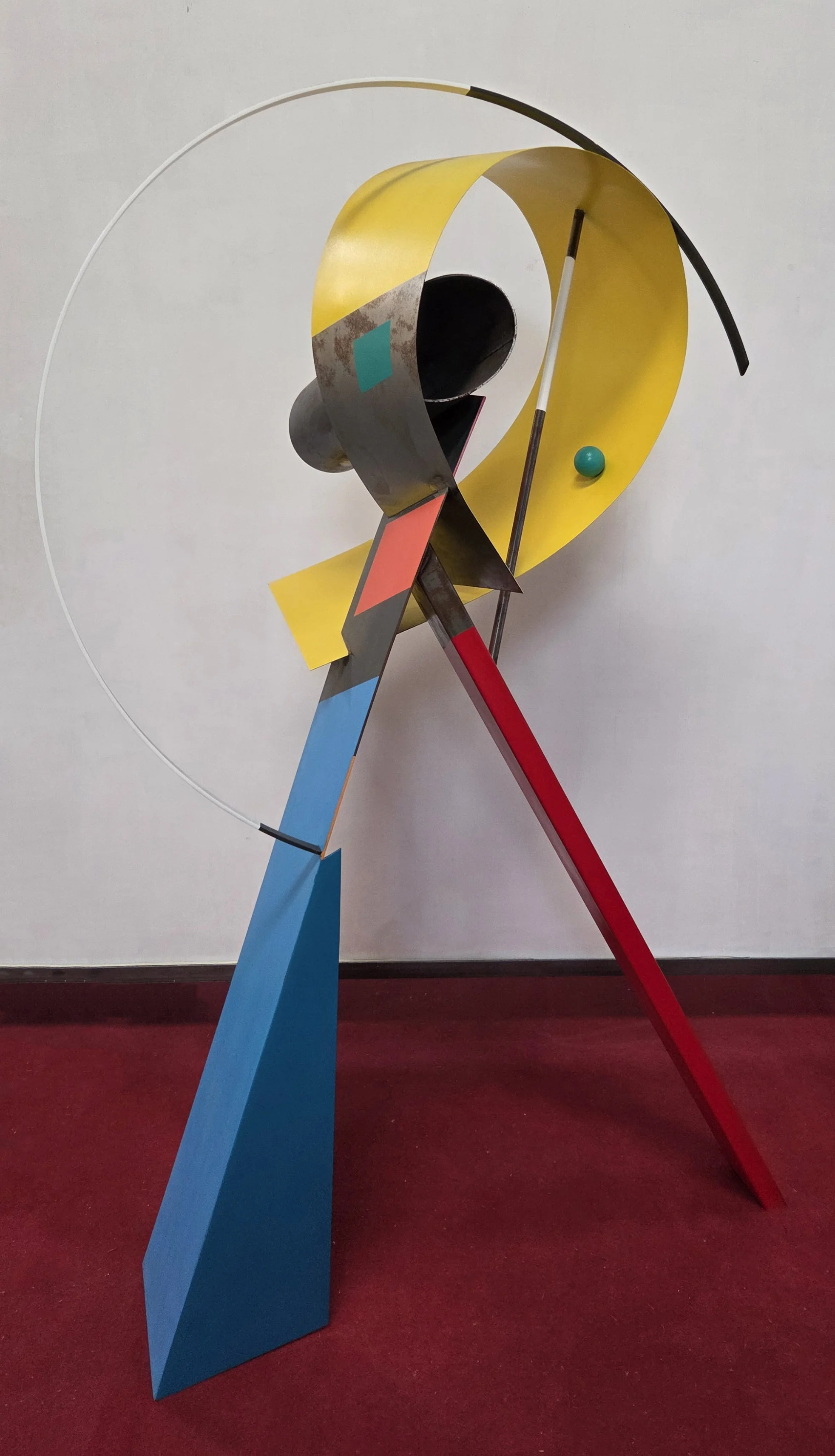 kenor sculpture circuit Breaker