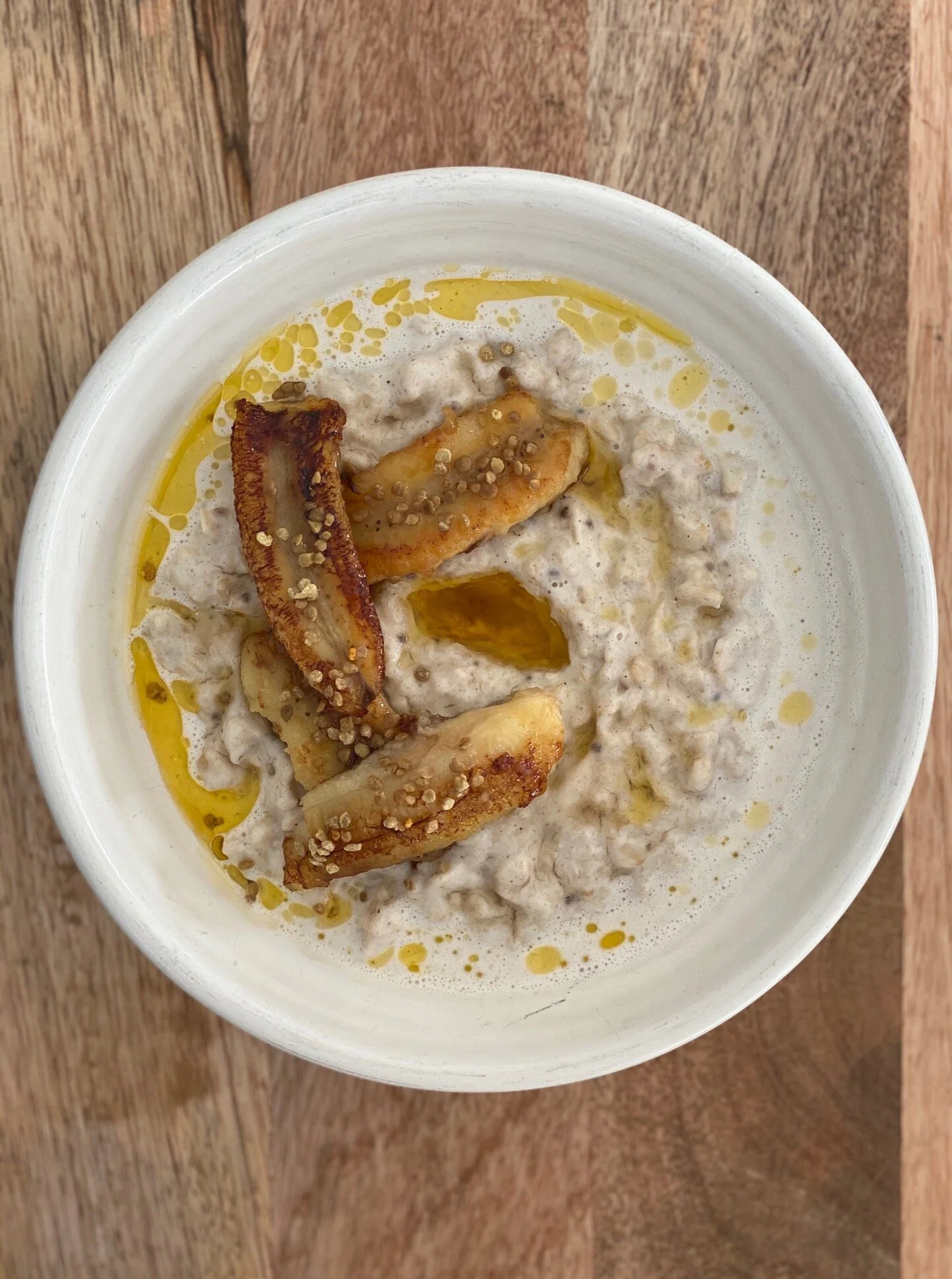 Sunshine Oats with Caramelised Bananas