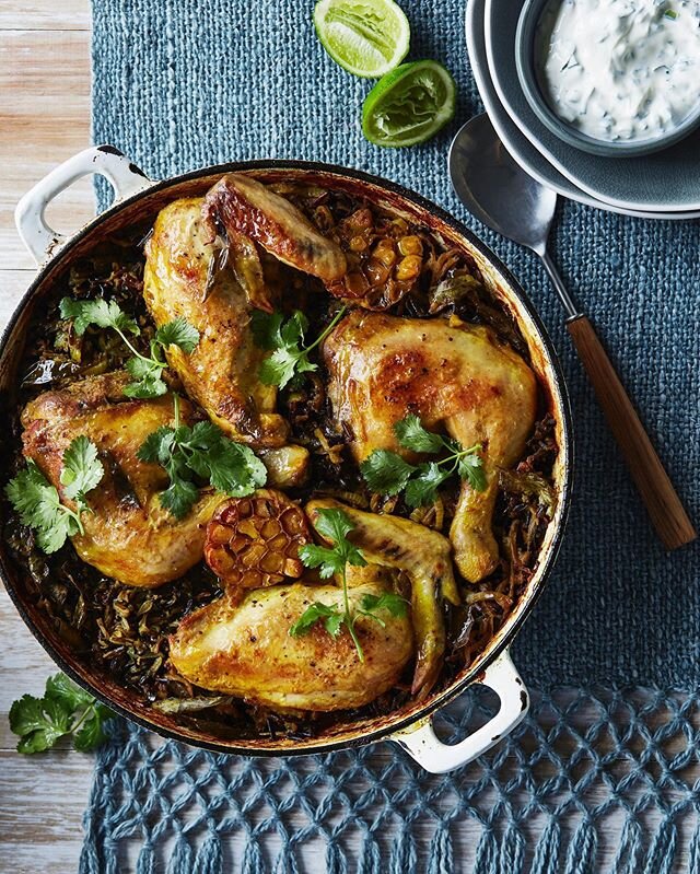 One Pot Wild Rice Chicken Pilaf 🍗Comforting, wholesome and always a crowd pleaser! Plus it only takes about 15 minutes to prepare. I just posted the recipe on my website 💛#linkinbio #onepotwonder #familydinner #chickenrice 📷 @photopalmer styling @