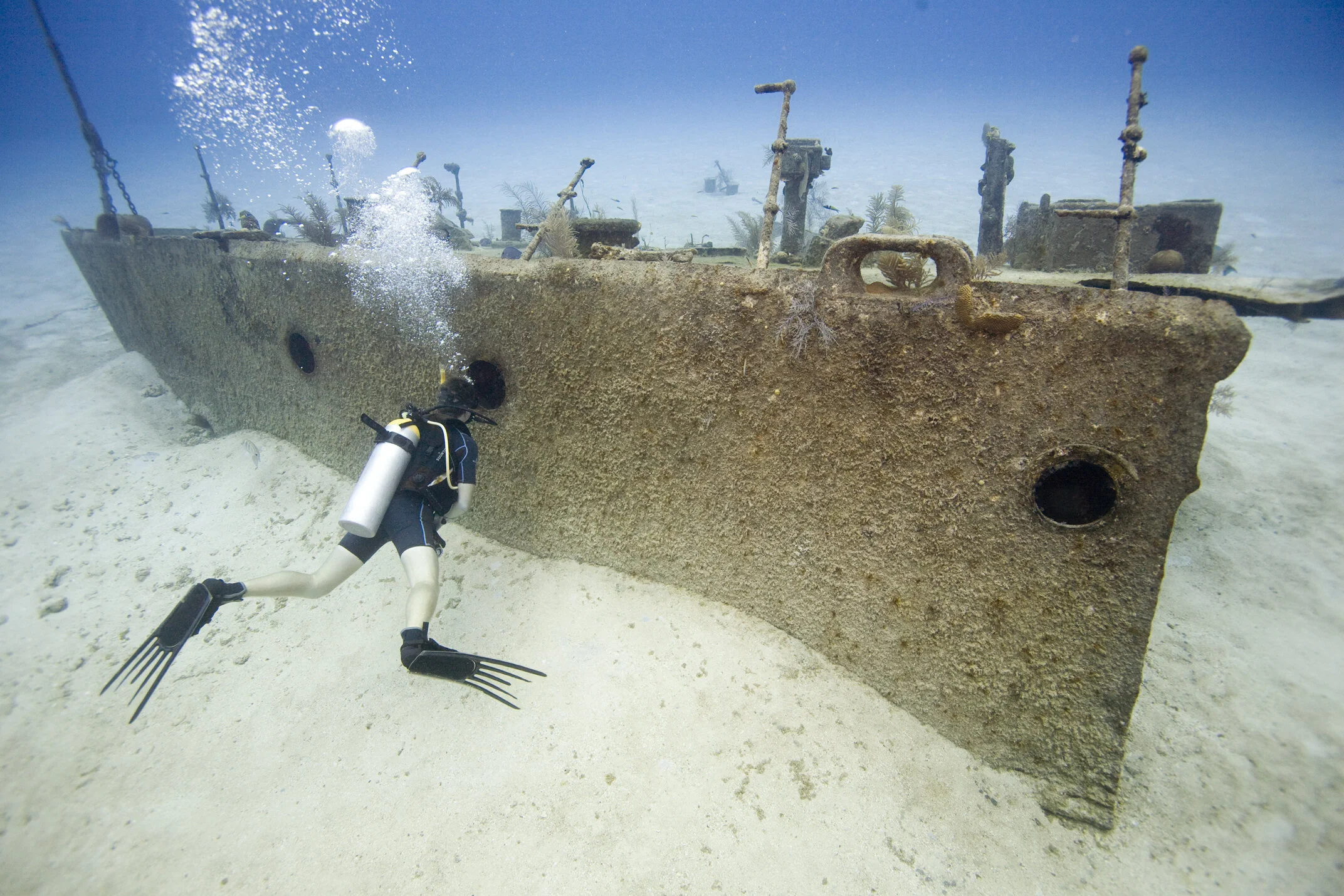Improve you skills and Become more confident The PADI Advances Open Water Course is designed to improve your skills that you learn in the PADI Open Water course.To be certified as an Advanced Open water diver you have to do 5 selected dives know as …
