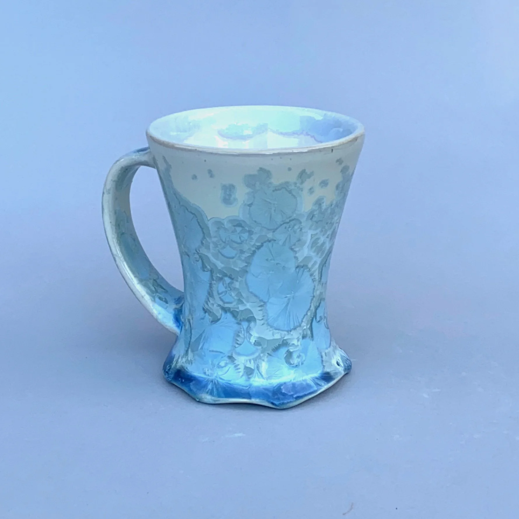    Concave Floating Foot Cup  , porcelain 