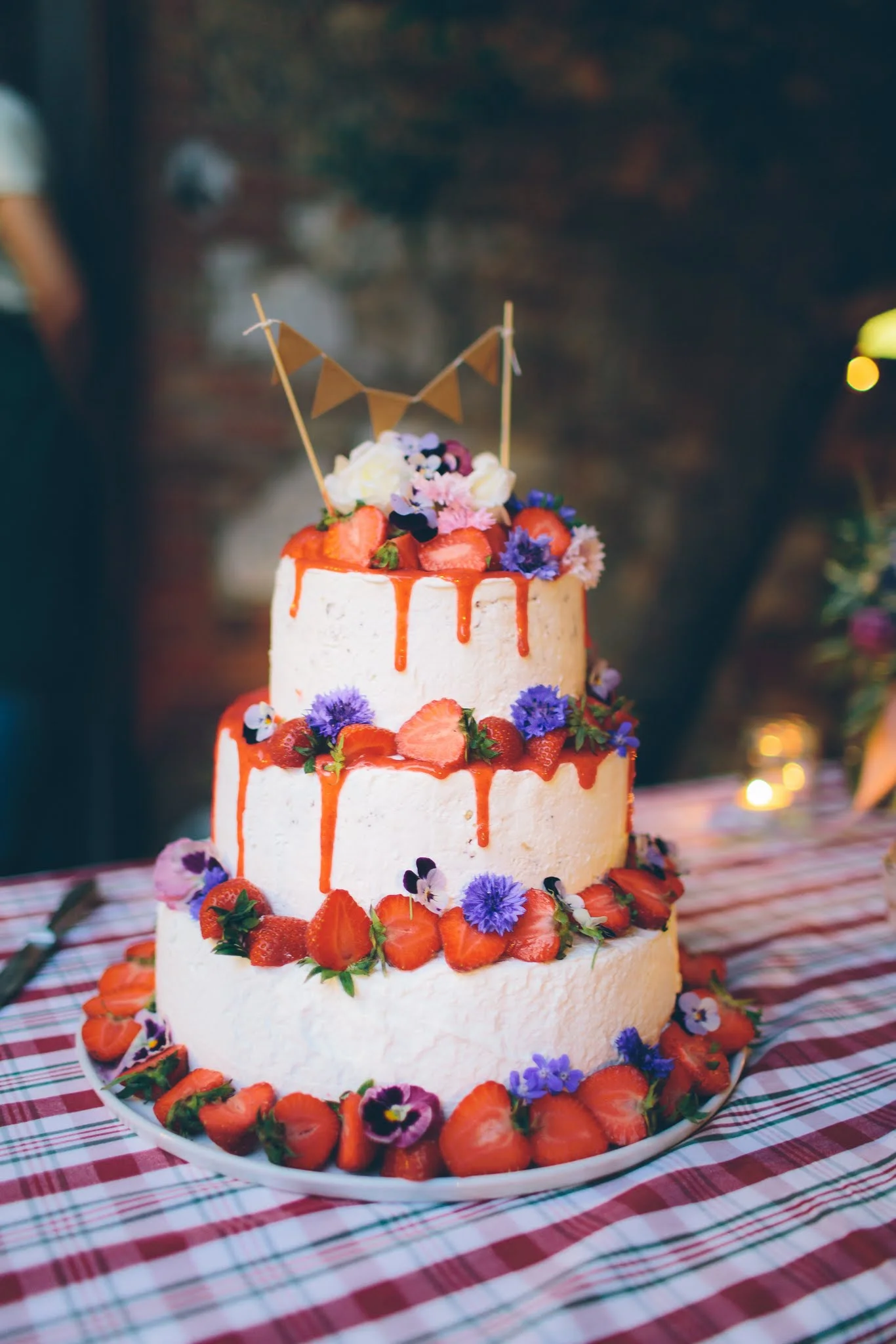 Gareth and Jen - June 2016 - A word about this blog and Graceful natural wedding in Valdorcia