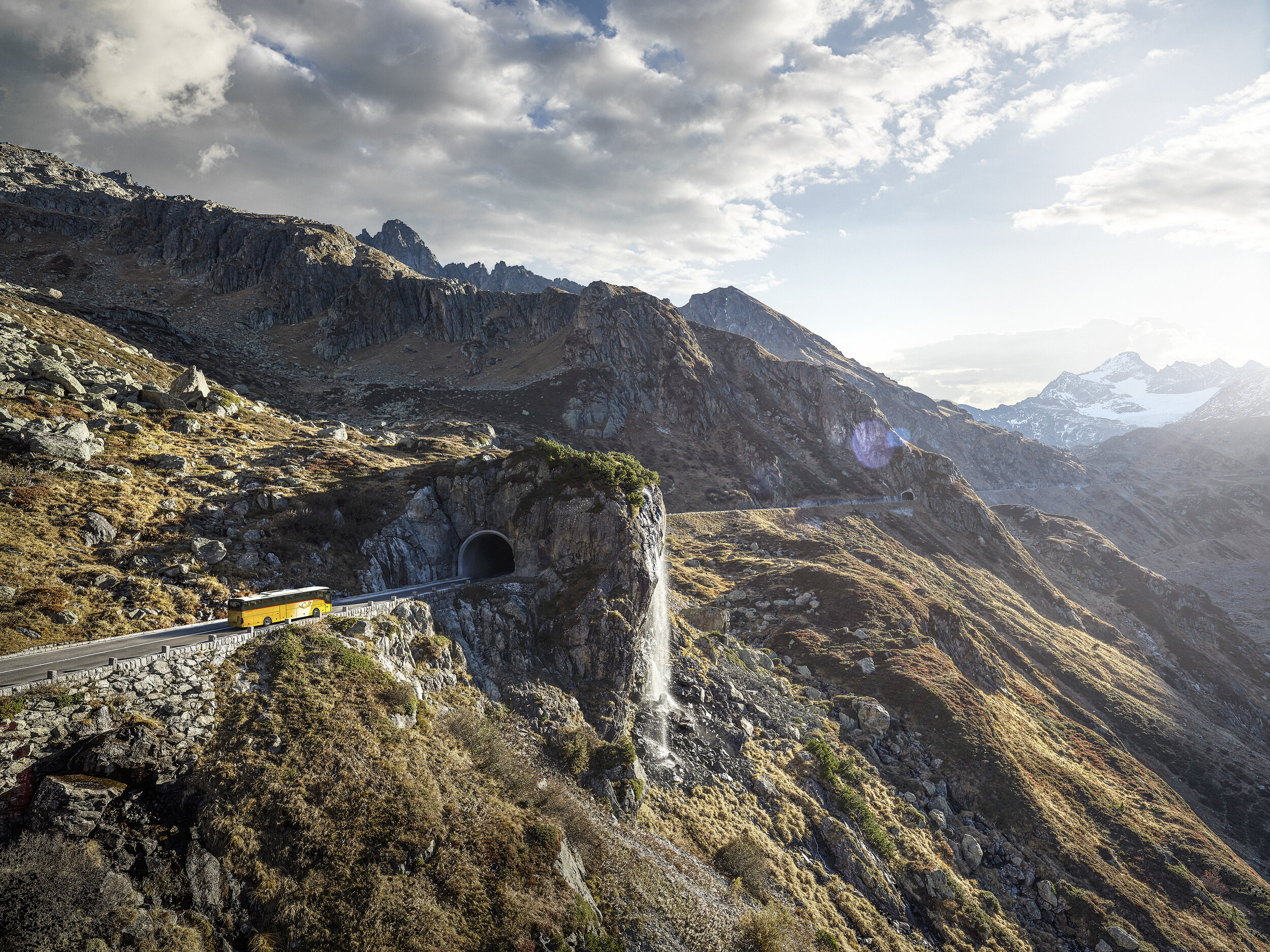 Michel_Jaussi_Swiss_Transportation_Tourismus_Swiss_Travel_System_STS_Schweiz_Berge_ICE_PostAuto_SUSTEN_AAA4817_ret_NEU2.jpg