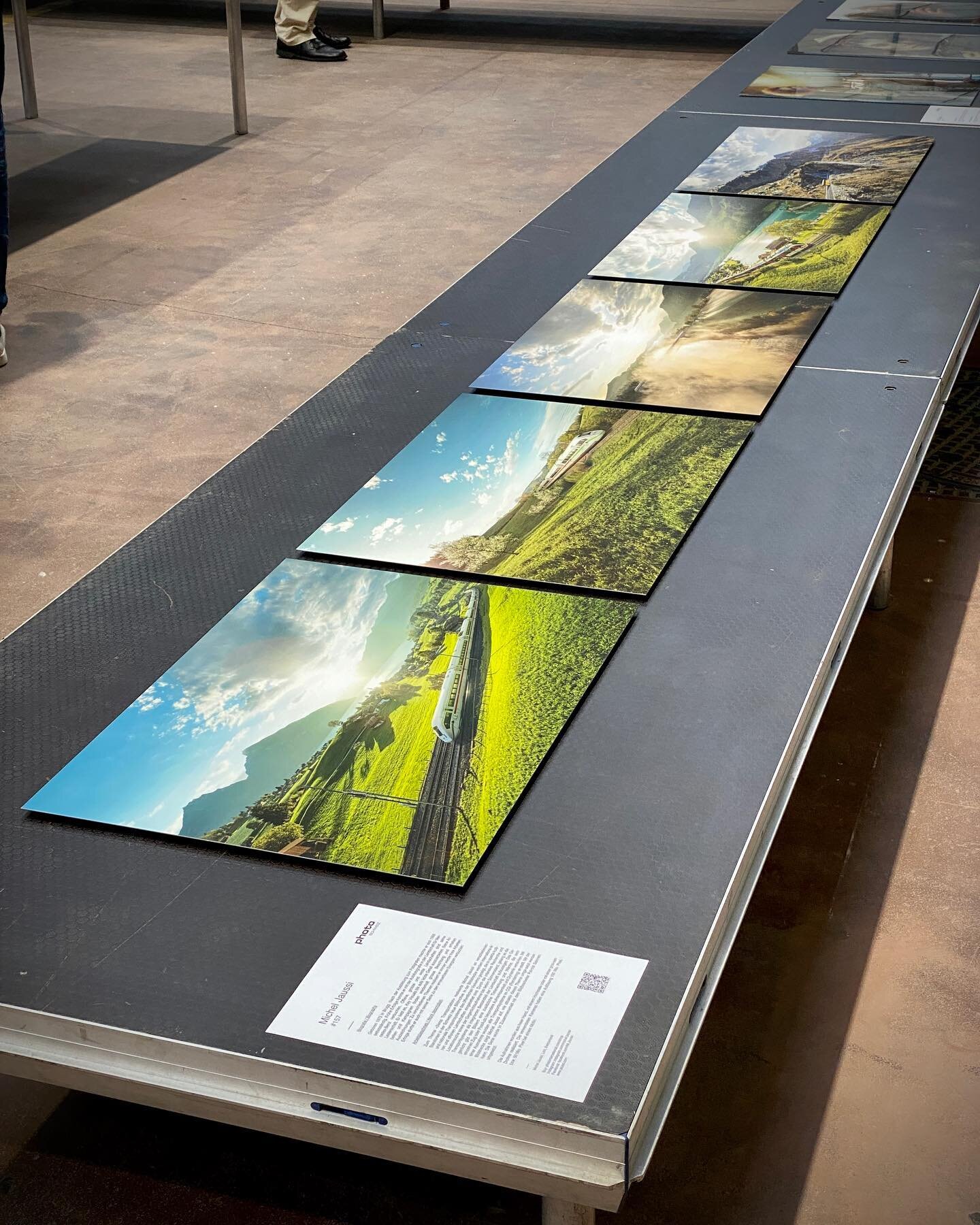 An der @photo_schweiz (#photo21) mit einer freien Arbeit mit dabei.
Die Ausstellung l&auml;uft bis am 11. Juli 2021 in der Halle 550, direkt beim Bahnhof Oerlikon.

Fotografie: @michel.jaussi
Postproduktion / CGI: @retouched_by_salonen 

Arbeitsbesch