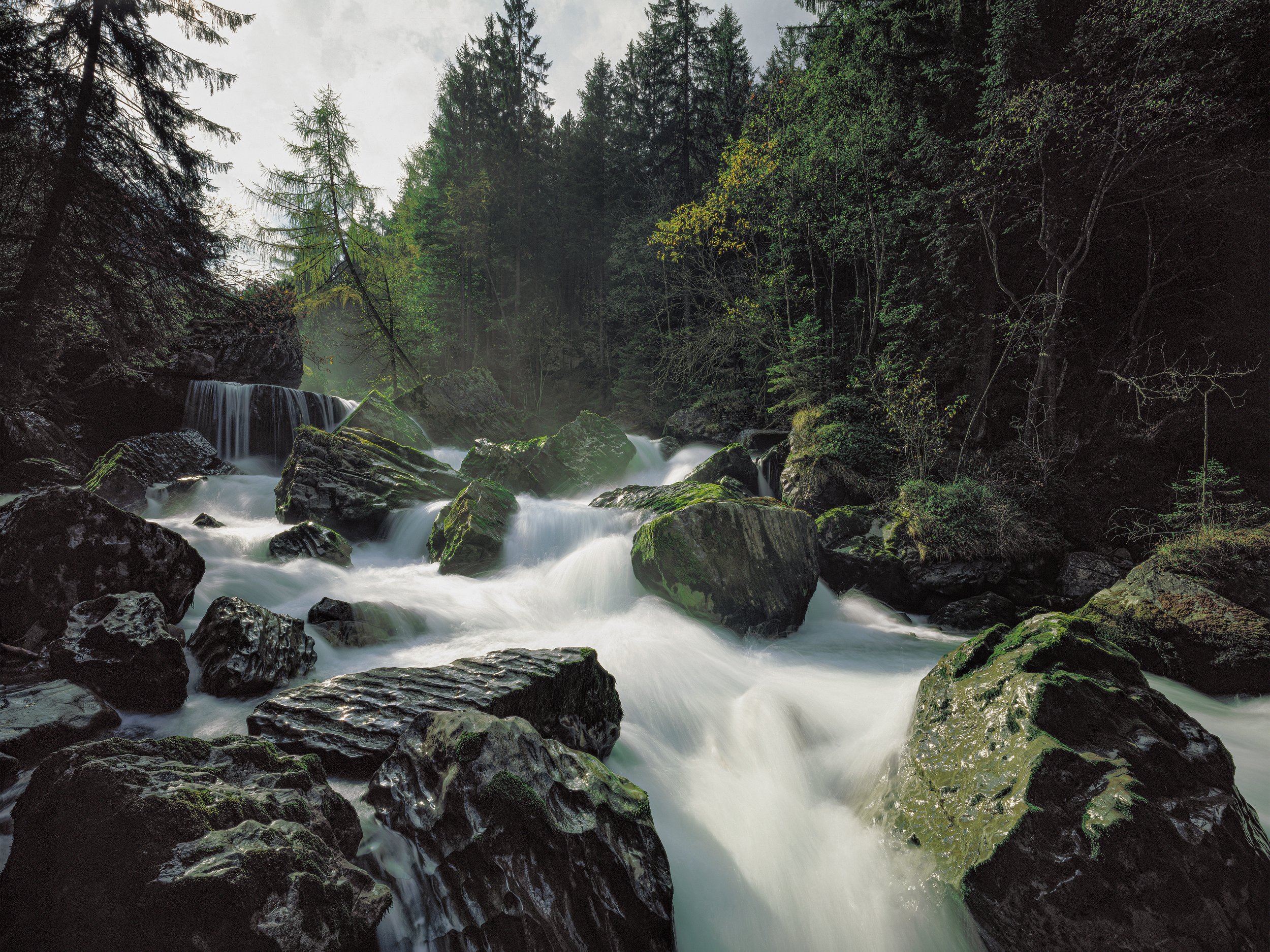 Michel_Jaussi_Photography_Wasserfall_NEU_2.jpg