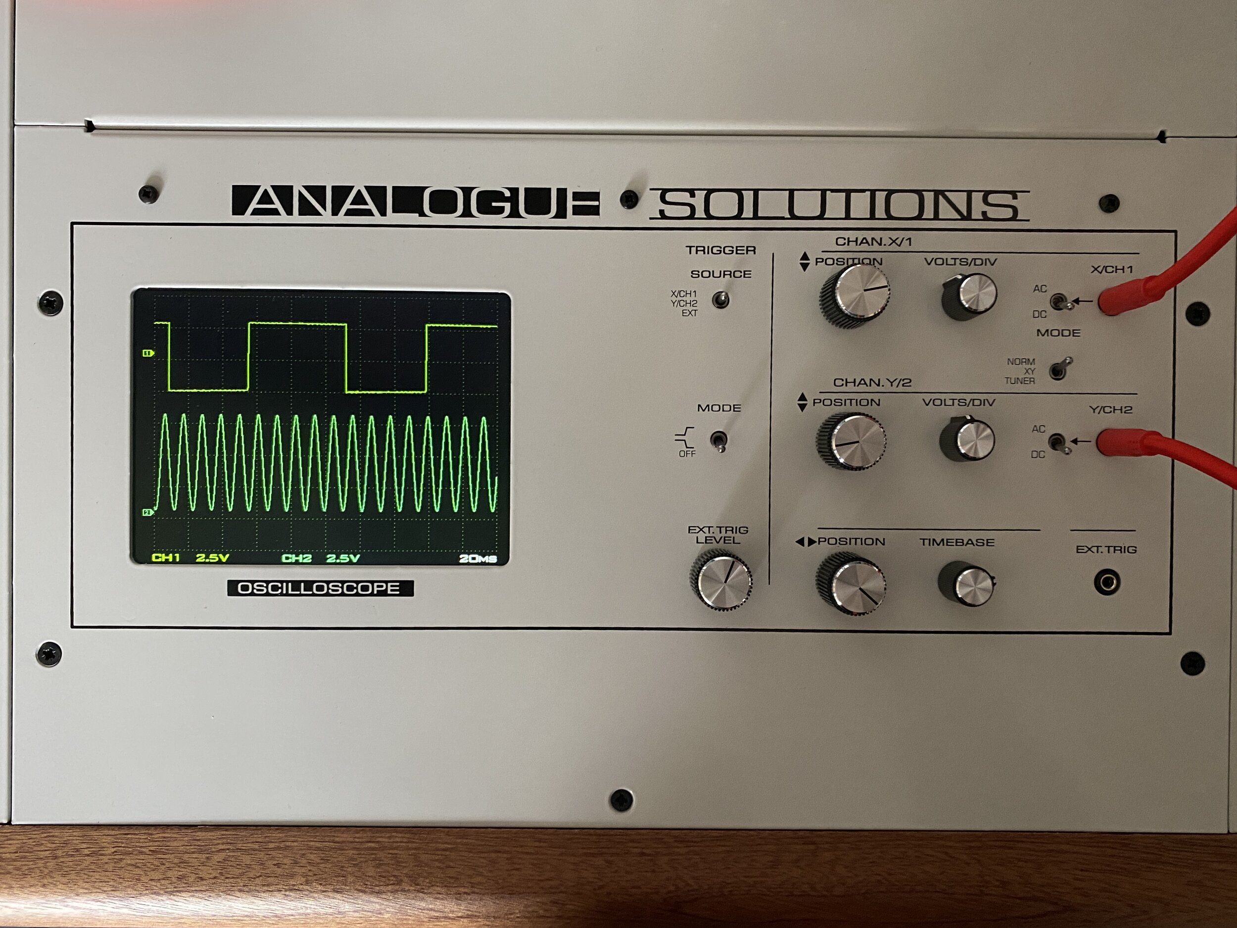 analogue solutions colossus scope lcd more waves.JPG